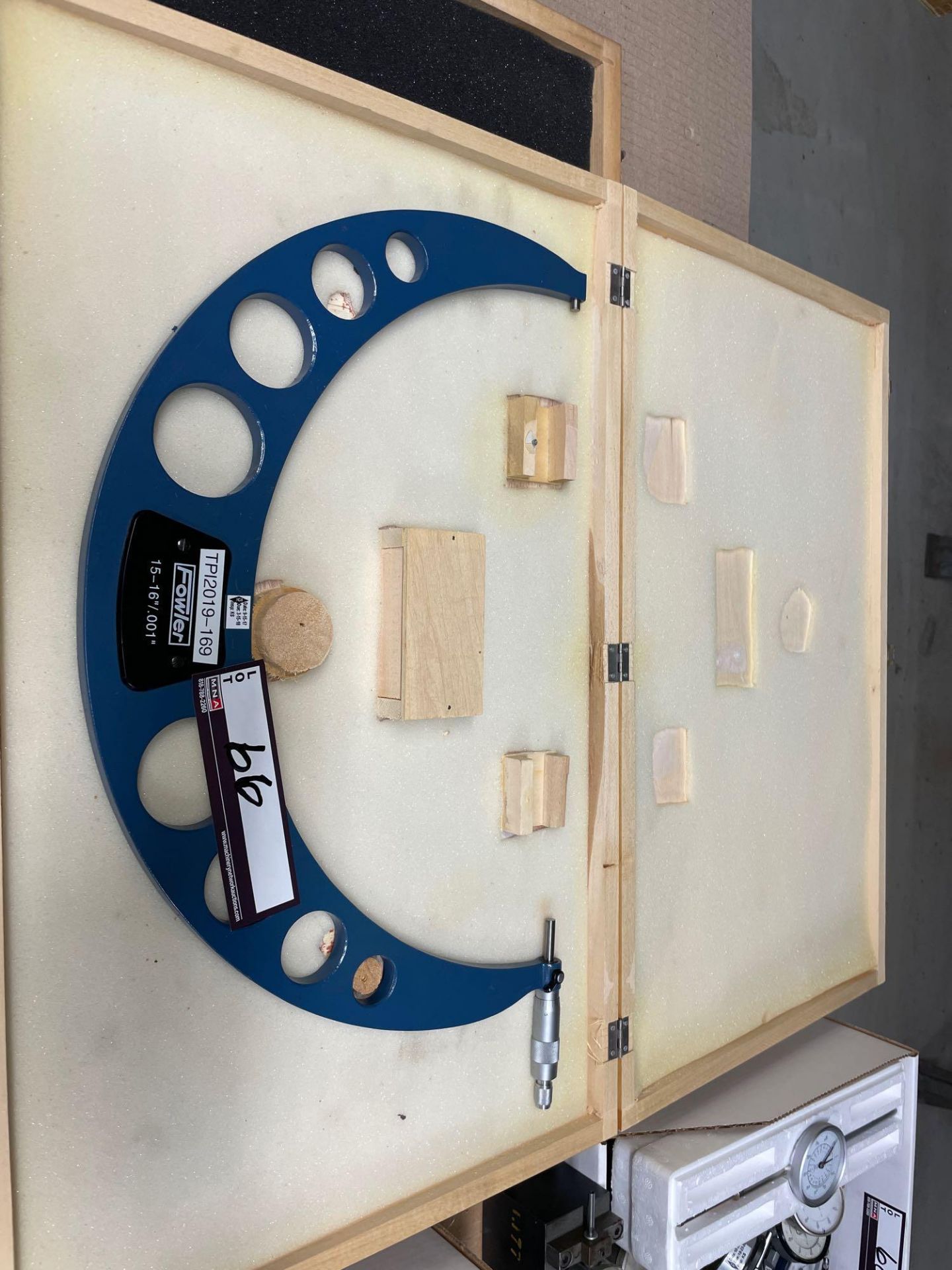 Fowler 15 - 16” Outside Micrometer - Image 3 of 4