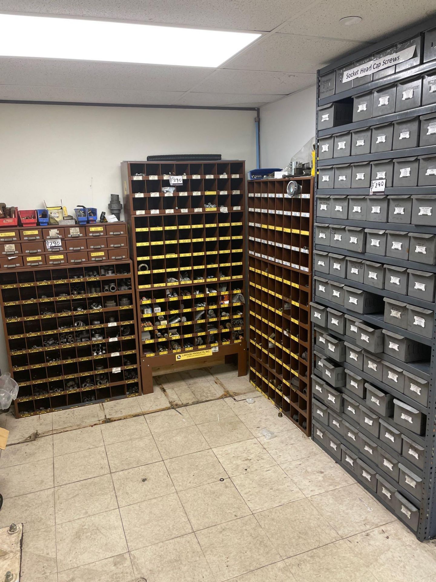 (4) Cabinets with Assorted Hardware - Image 3 of 3