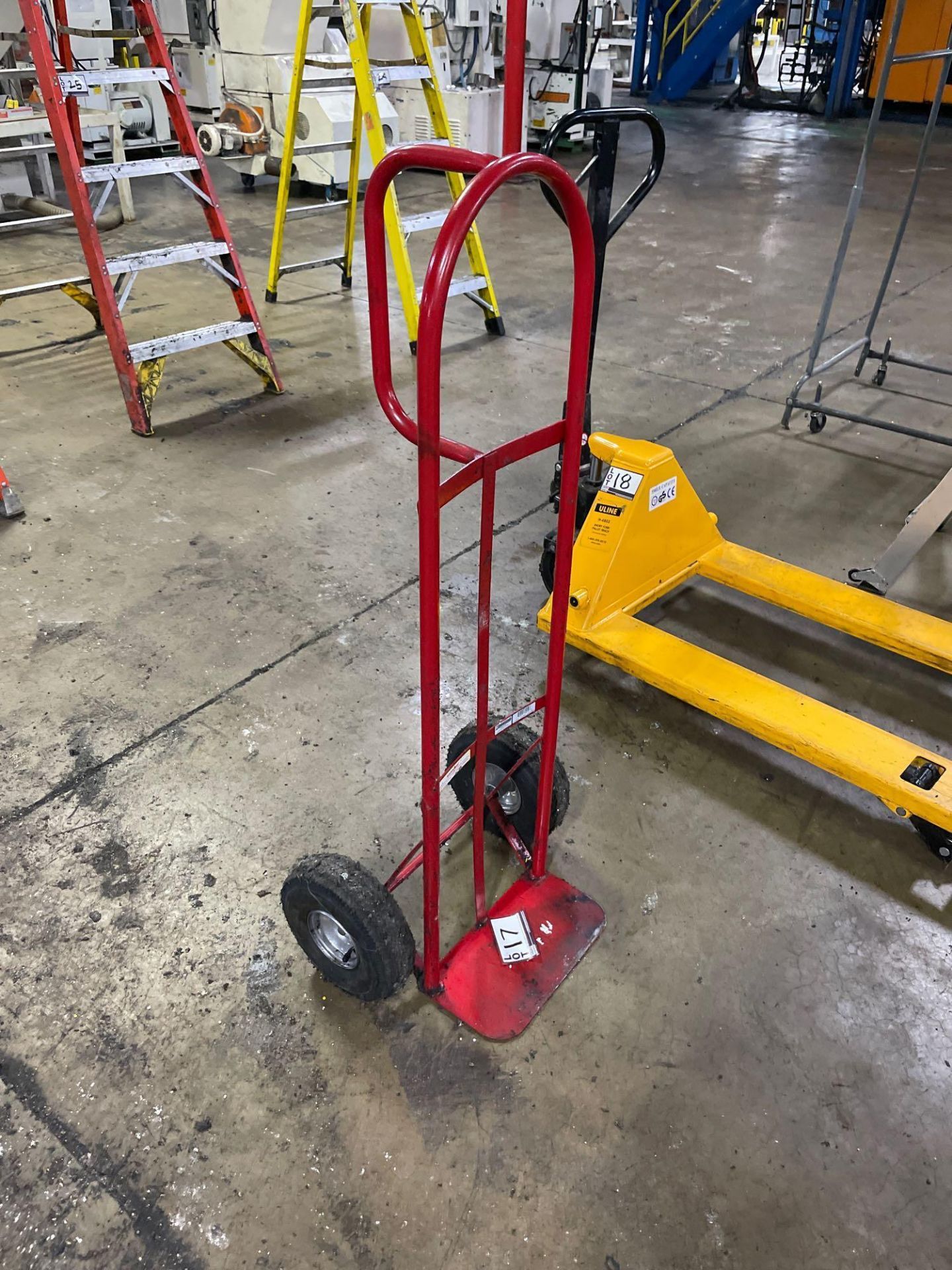 Milwaukee 800lb Capacity Red Steel Heavy Duty Hand Truck, M/N- 70019 - Image 2 of 3