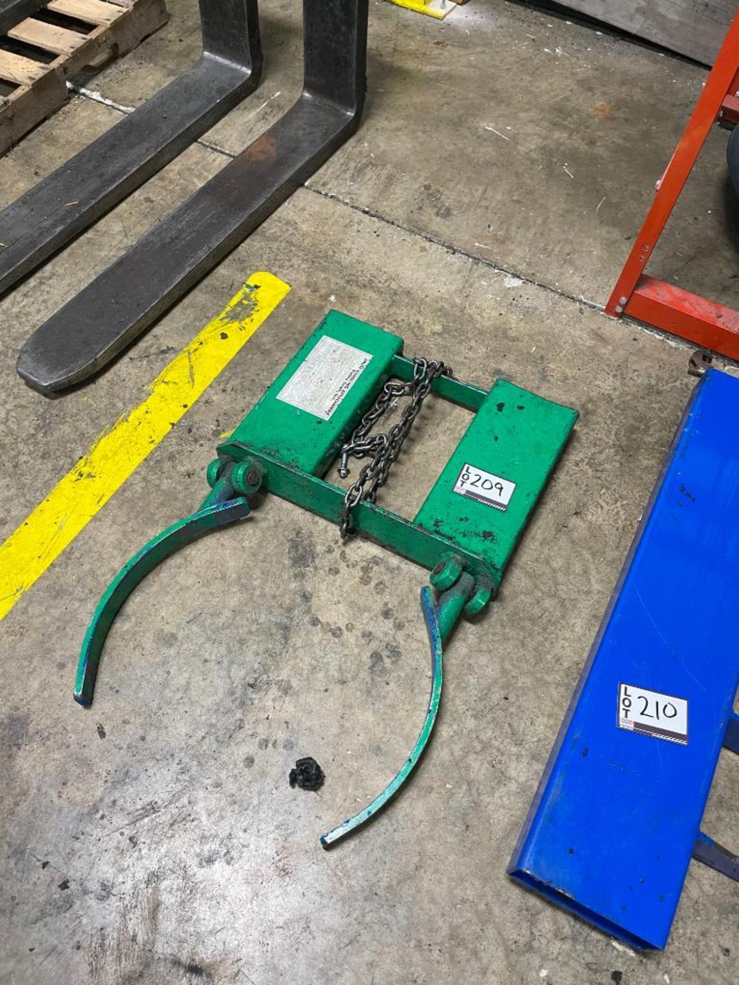Forklift Drum Attachment - Image 2 of 3