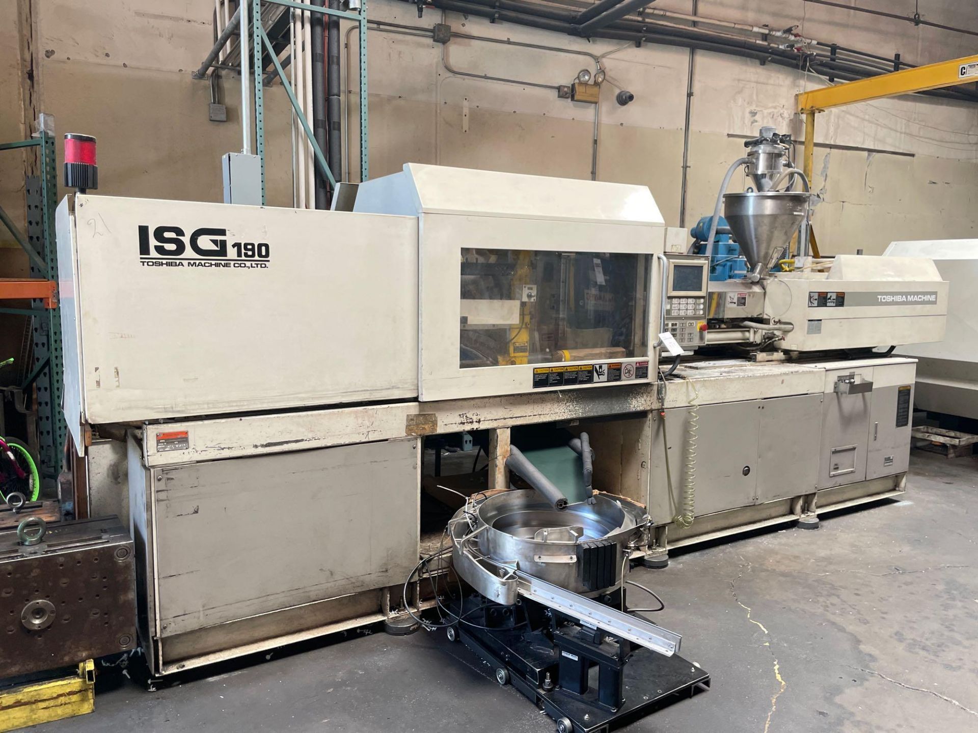 190 Ton Toshiba ISG190 Injection Molder, 14oz Shot Size, Injectvisor V10 Control, New 1997 - Image 2 of 8