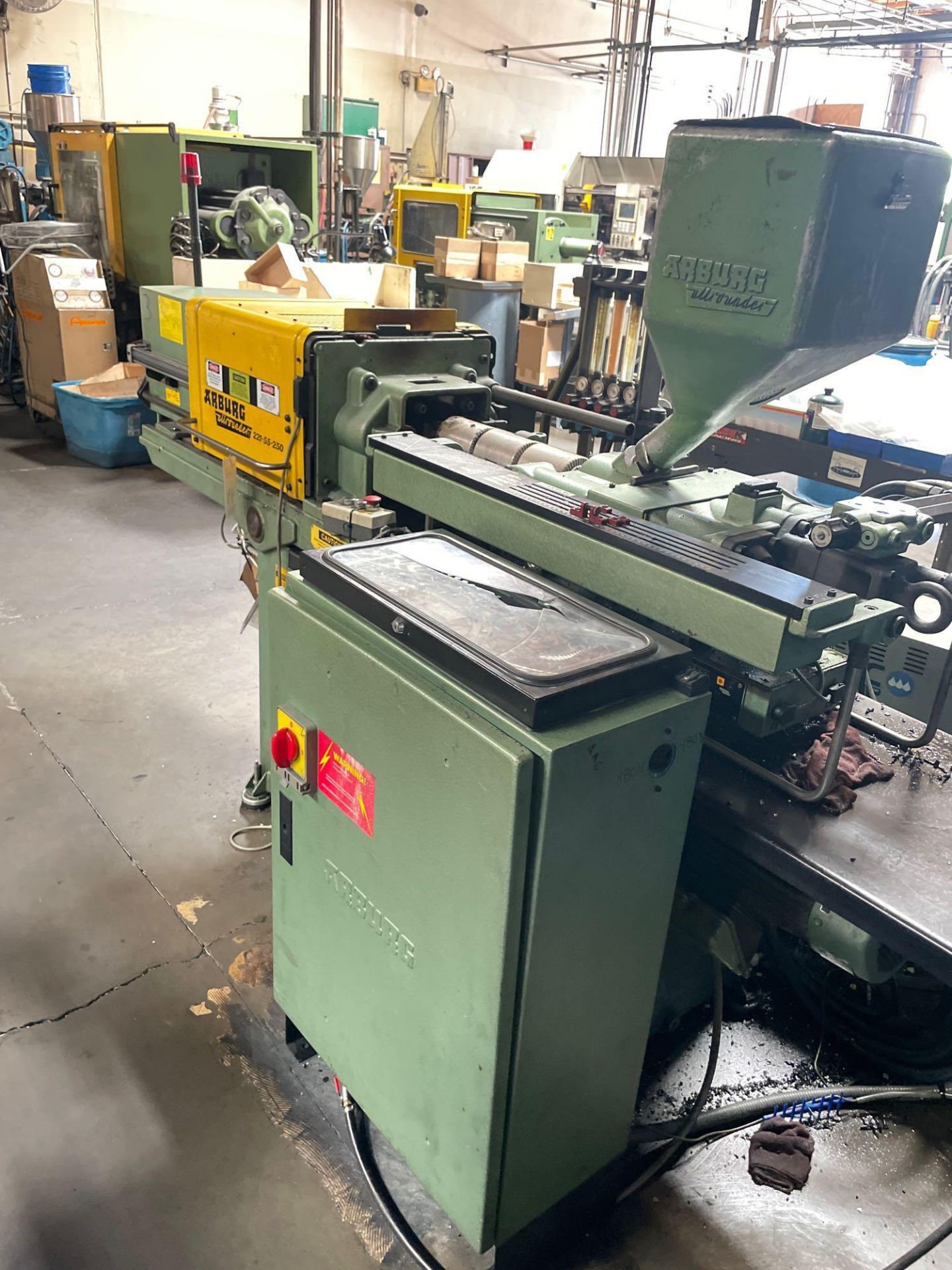 28 Ton Arburg Allrounder 221-55-250 Injection Molder, 0.8oz Shot Size, s/n 134670, New 1992 - Image 3 of 8