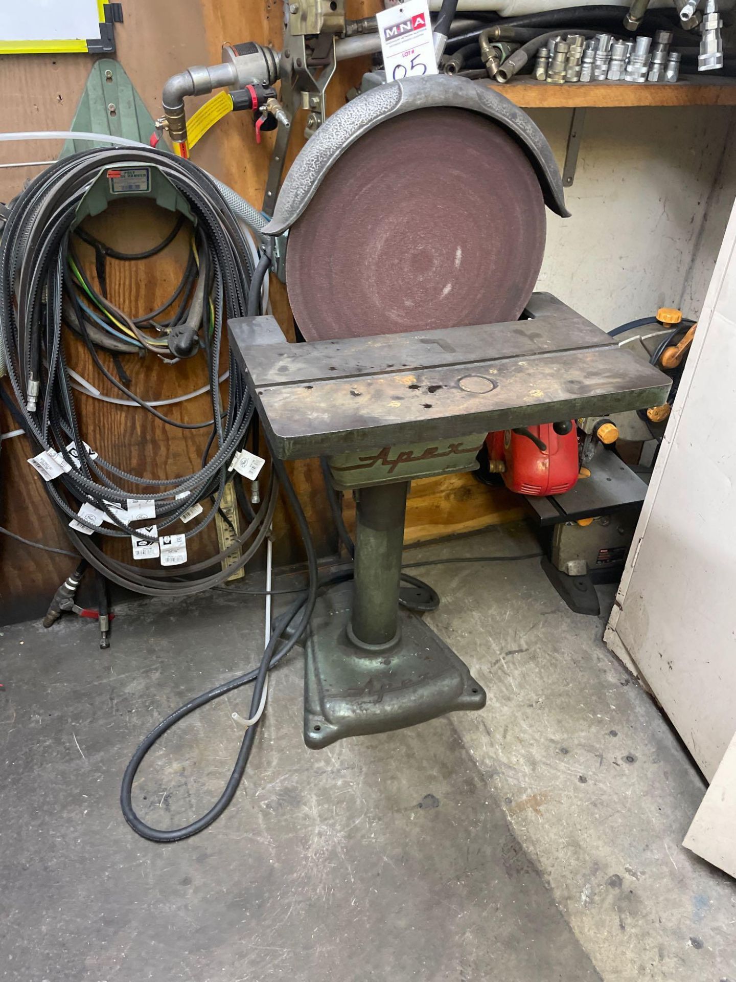 Apex 16� Disc Sander