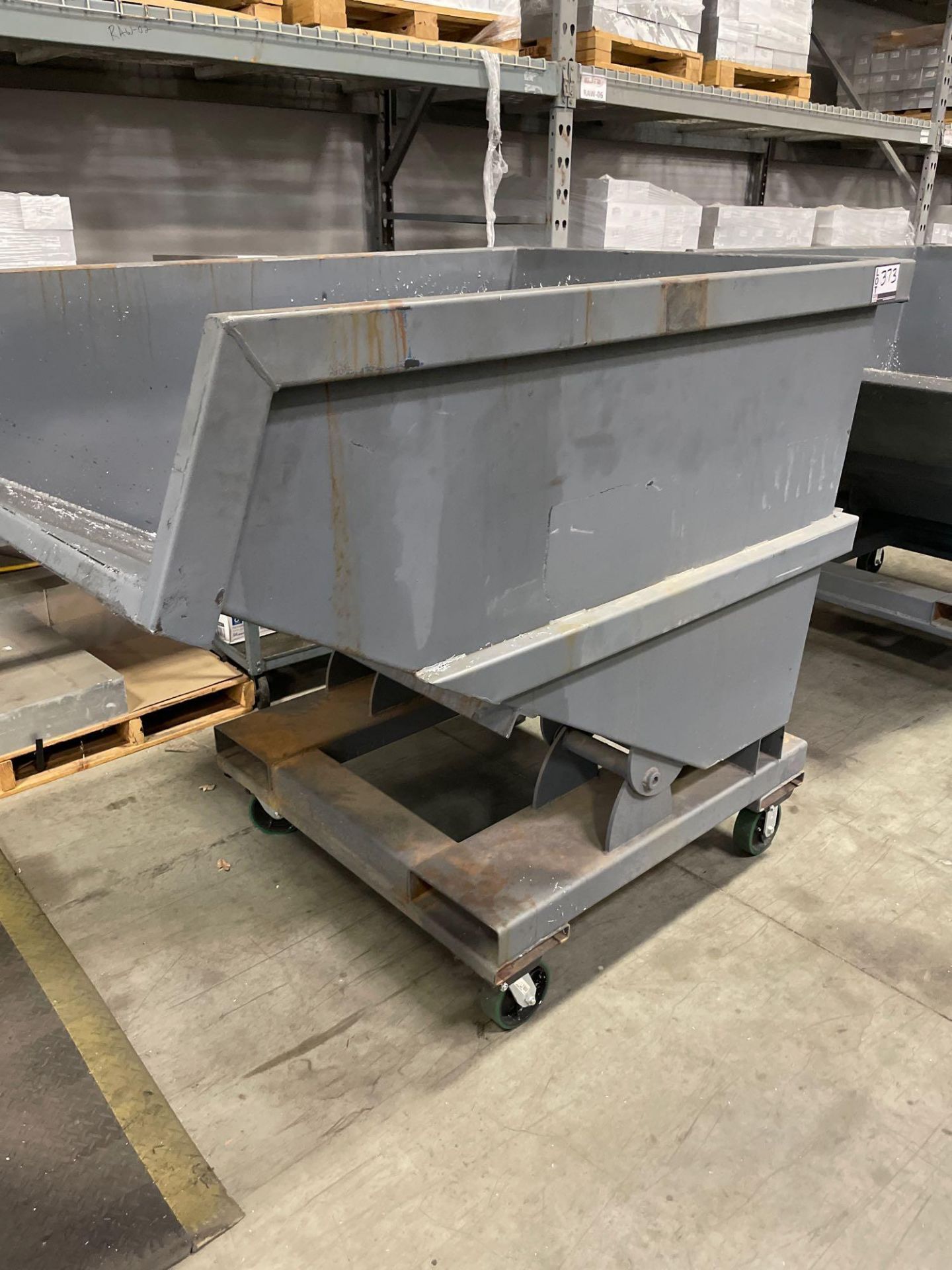 42" x 64" x 40" Dumping Hopper on Casters - Image 4 of 5