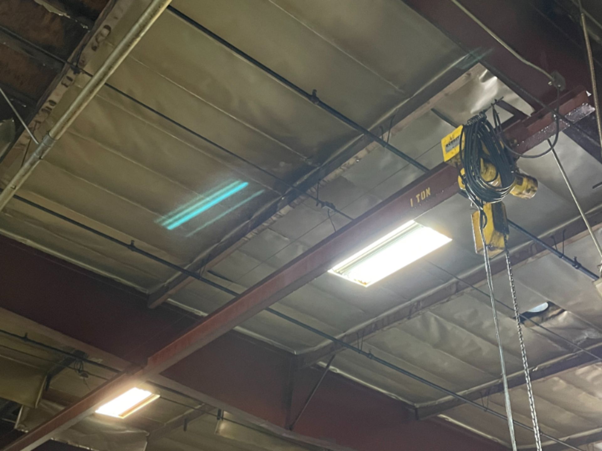 Budget 2 Ton Hoist W 20 Ft I Beam - Image 2 of 4