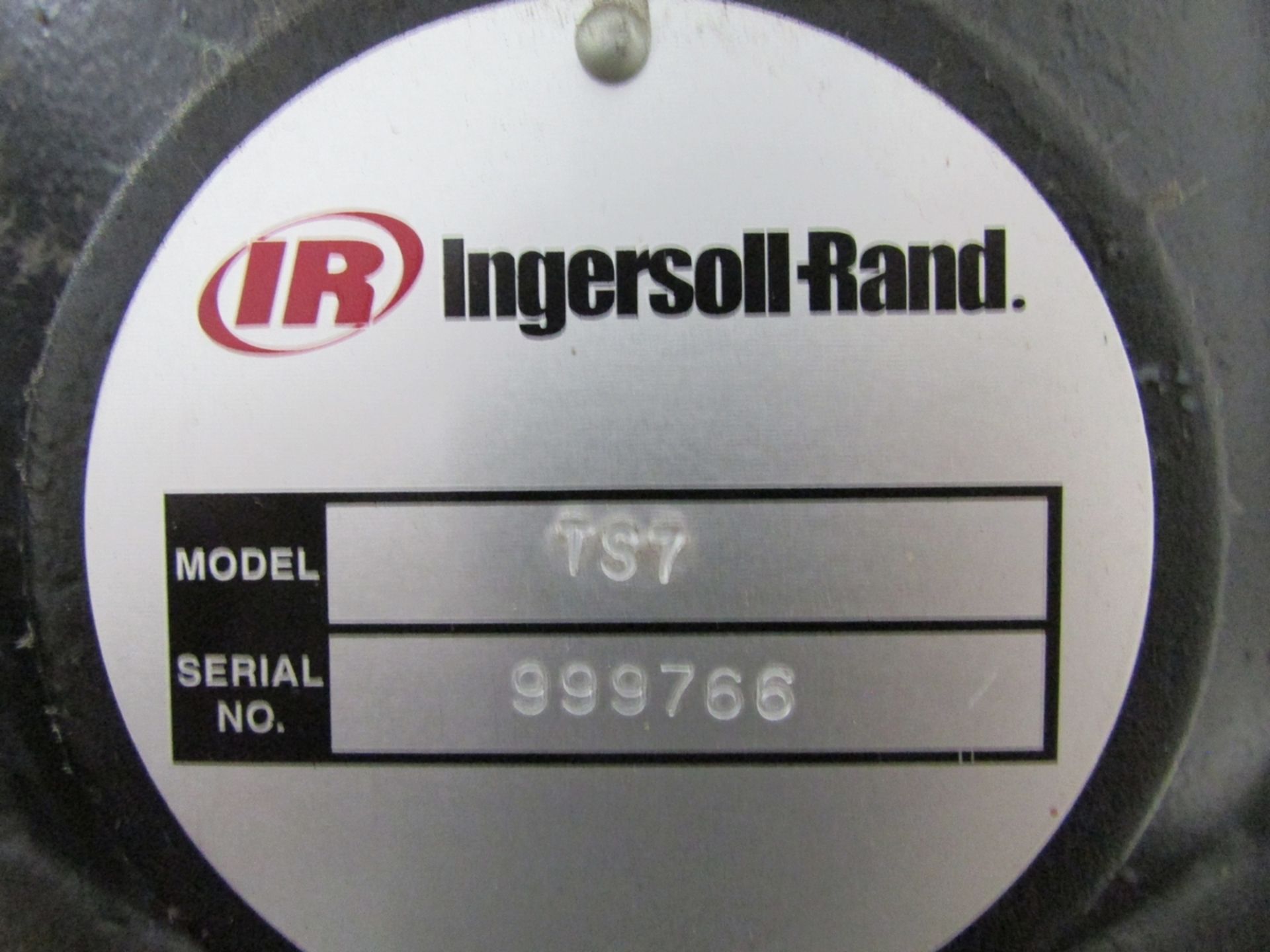 Ingersoll Rand TS7N7.5 7-1/2HP 2-Stage Vertical Tank Mounted Air Compressor - Image 19 of 20