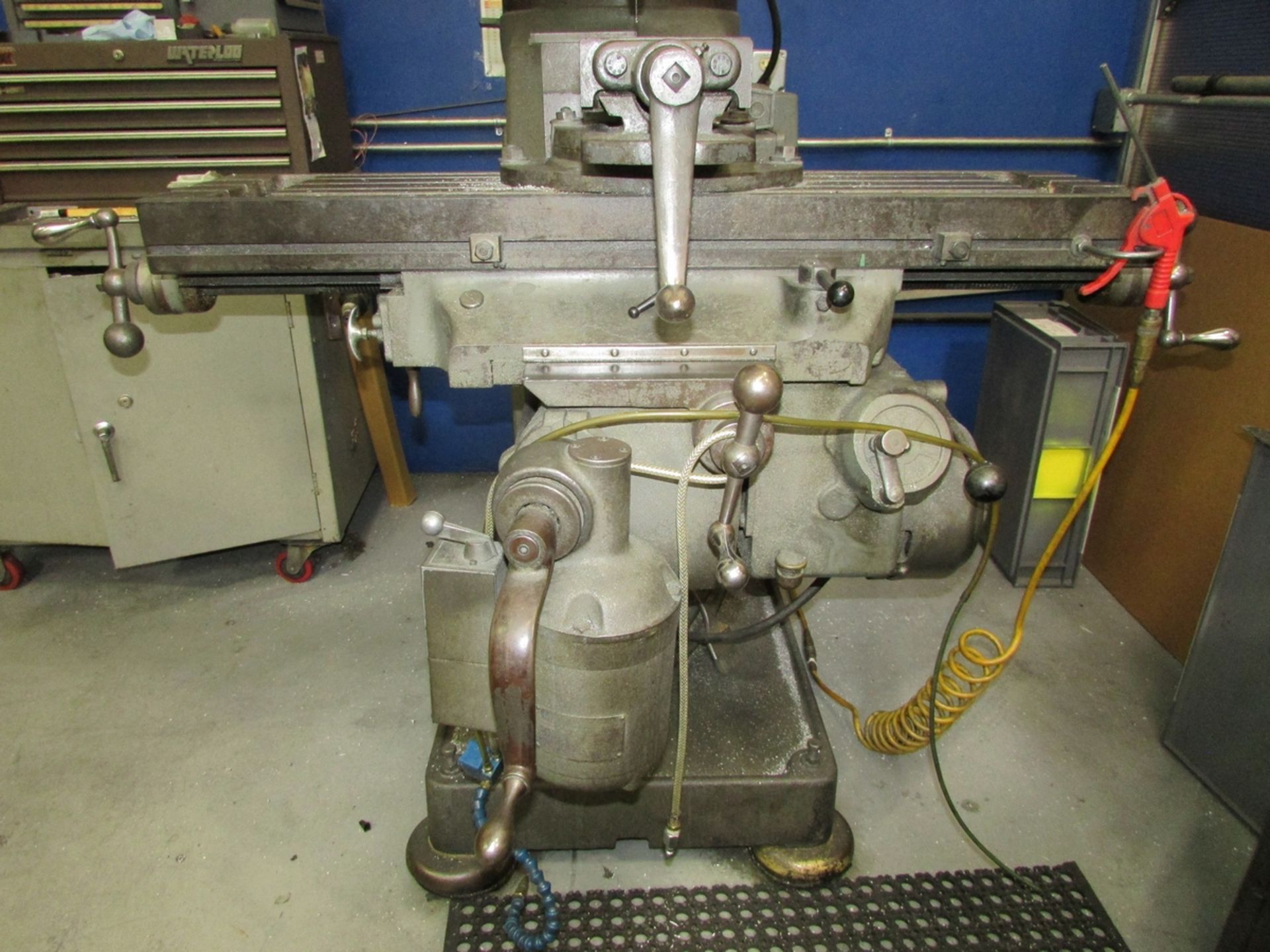 2UVR Vertical Milling Machine - Image 6 of 30