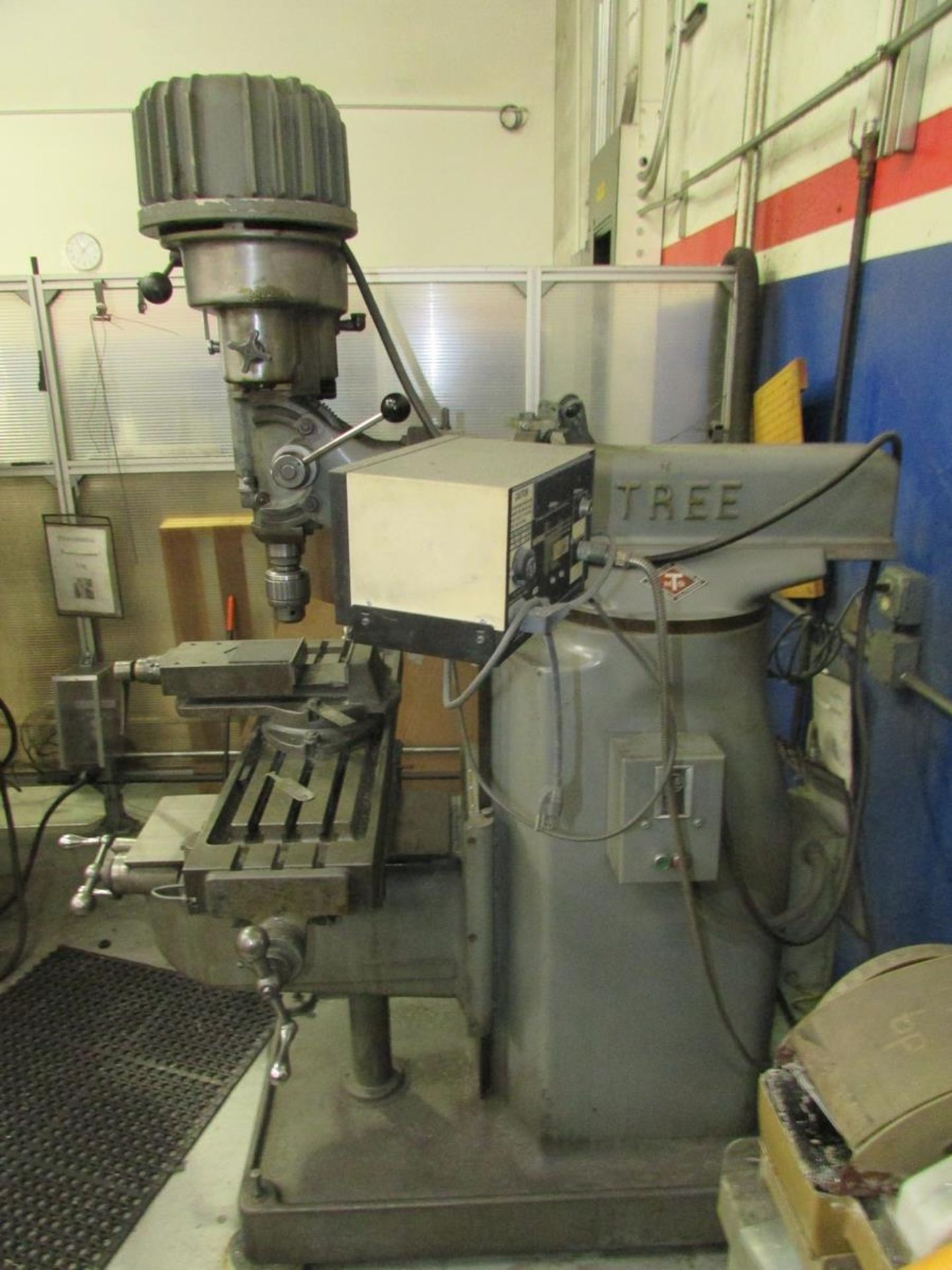 2UVR Vertical Milling Machine - Image 17 of 28