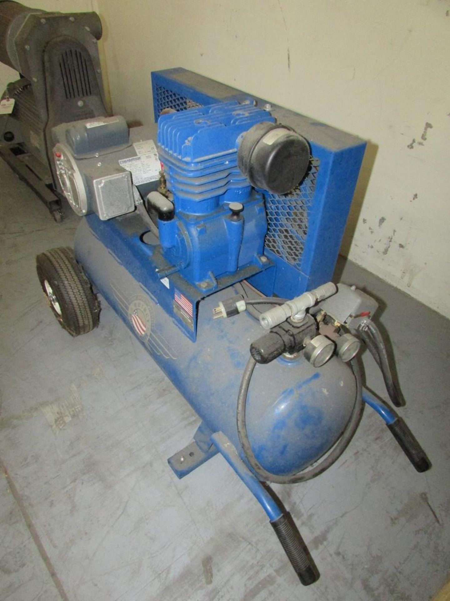 Quincy Compressor 121DC17PC3A 2HP Single Stage Portable Tank Mounted Air Compressor - Image 8 of 16