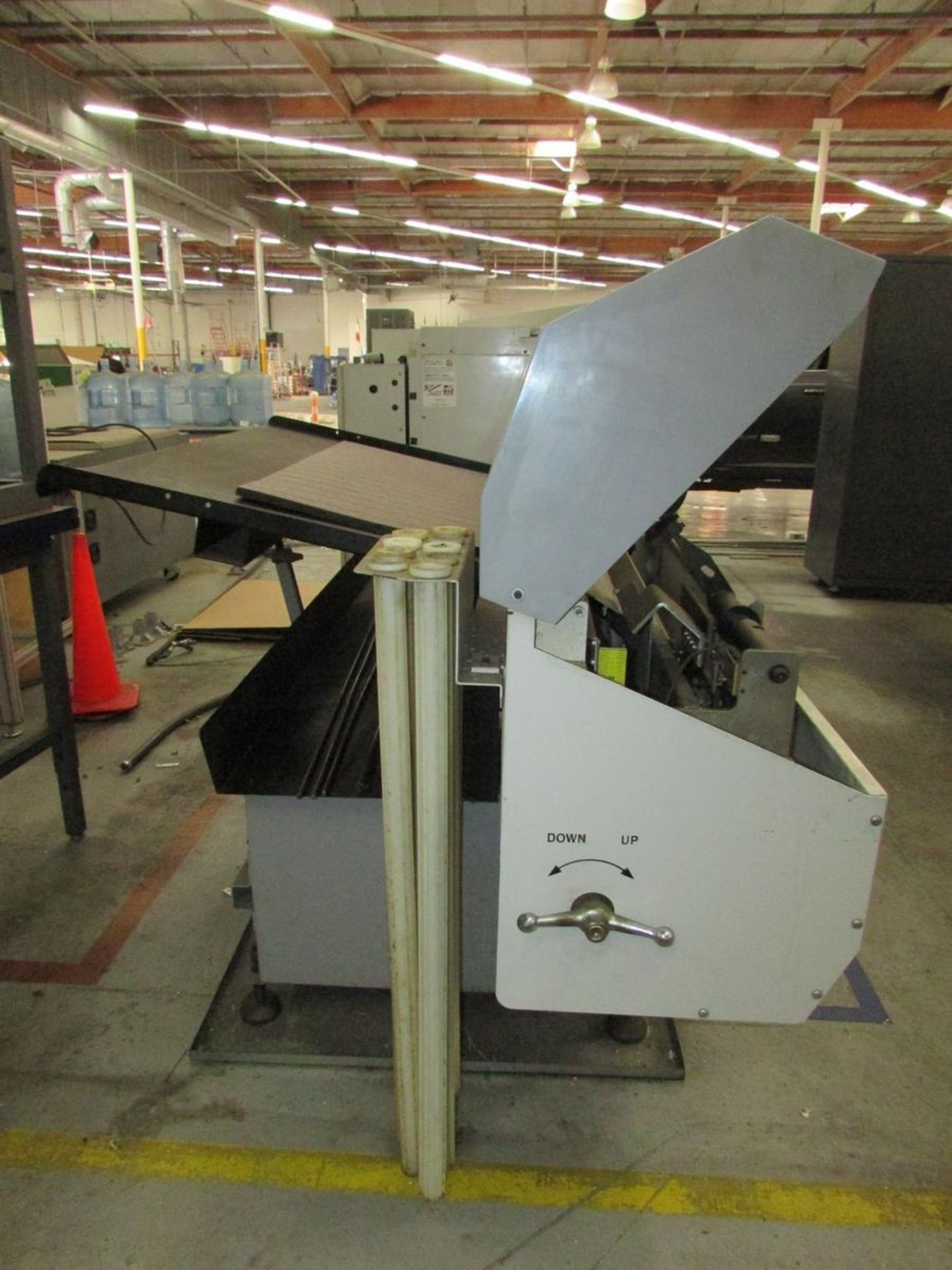 Haas Servo Bar 300 Auto Bar Feeder (2007) - Image 24 of 26