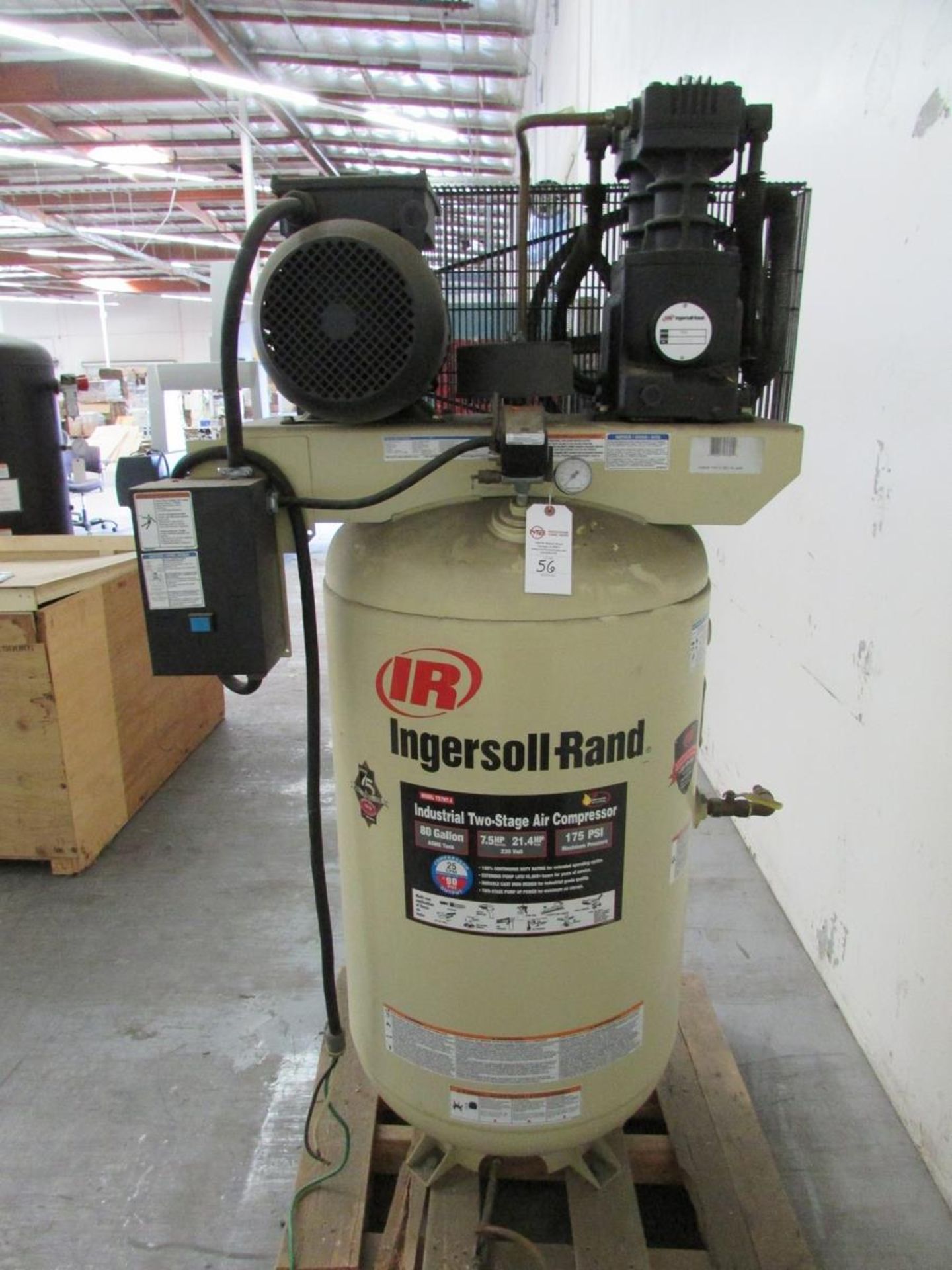 Ingersoll Rand TS7N7.5 7-1/2HP 2-Stage Vertical Tank Mounted Air Compressor - Image 4 of 20