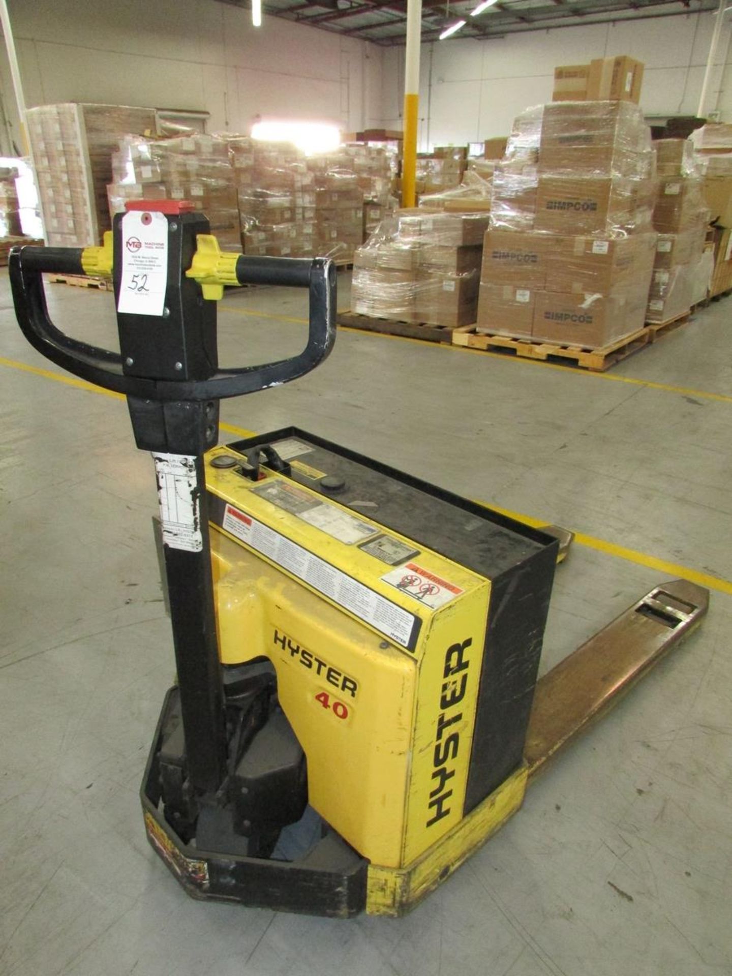 Hyster W40XT 4,000Lb 24V Electric Pallet Lift Truck (2000) - Image 2 of 24
