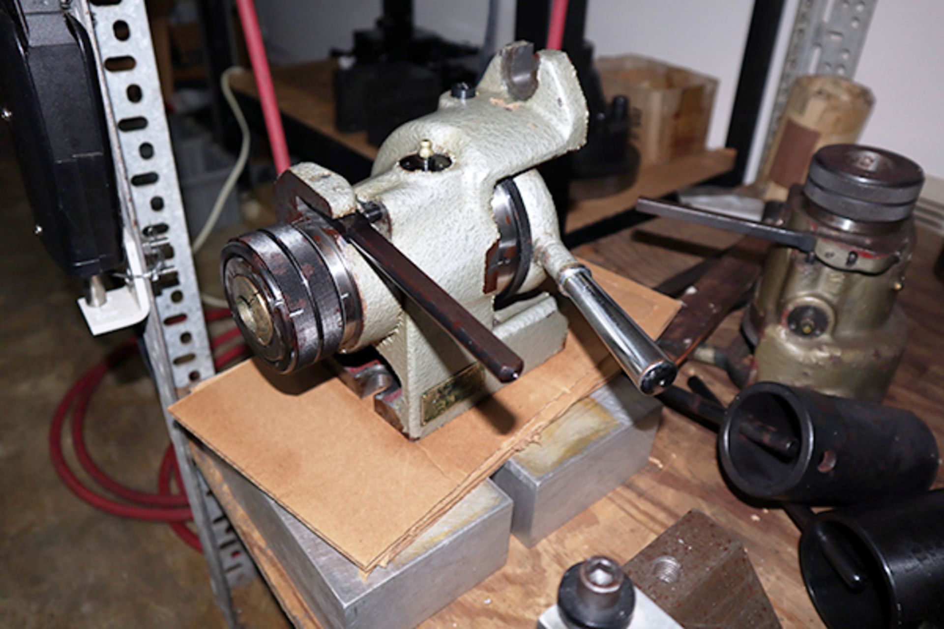 Accessories and tooling for Lathe - Image 5 of 9