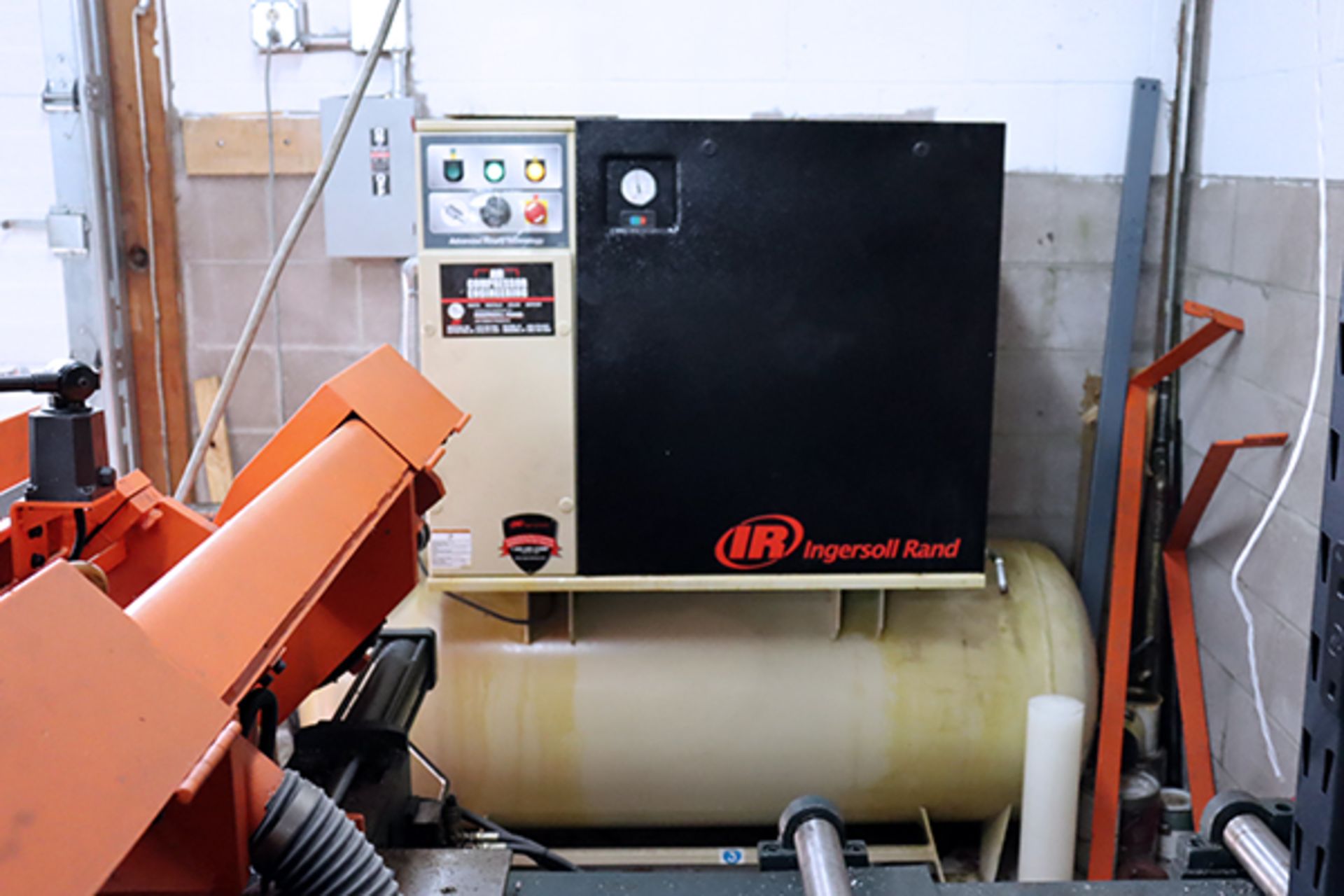 Ingersoll -Rand Air Compressor Model: IP6-15CTAS-150 GR - Image 2 of 8