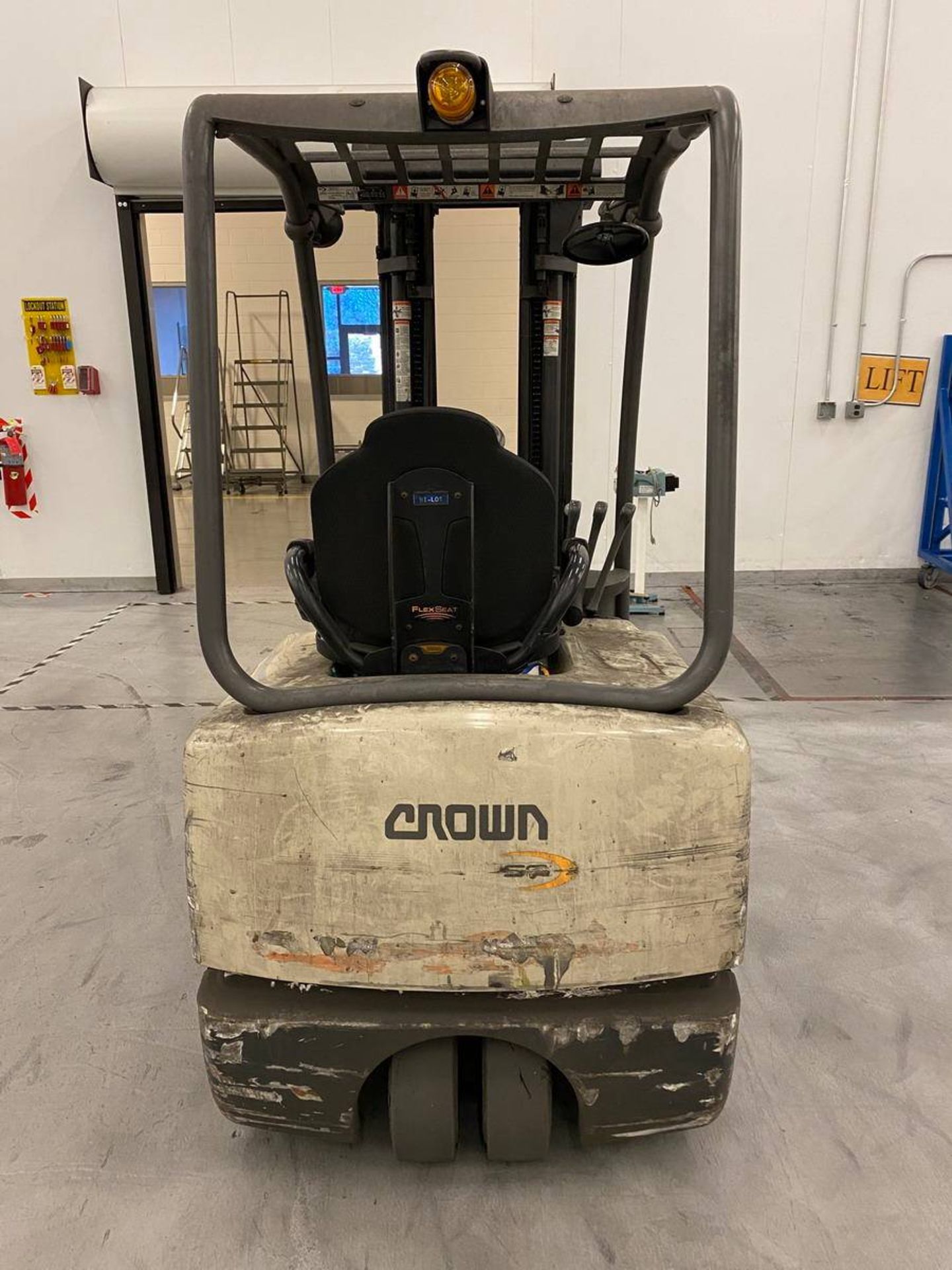 Crown SC4520-30 Electric Forklift Truck - Image 4 of 12