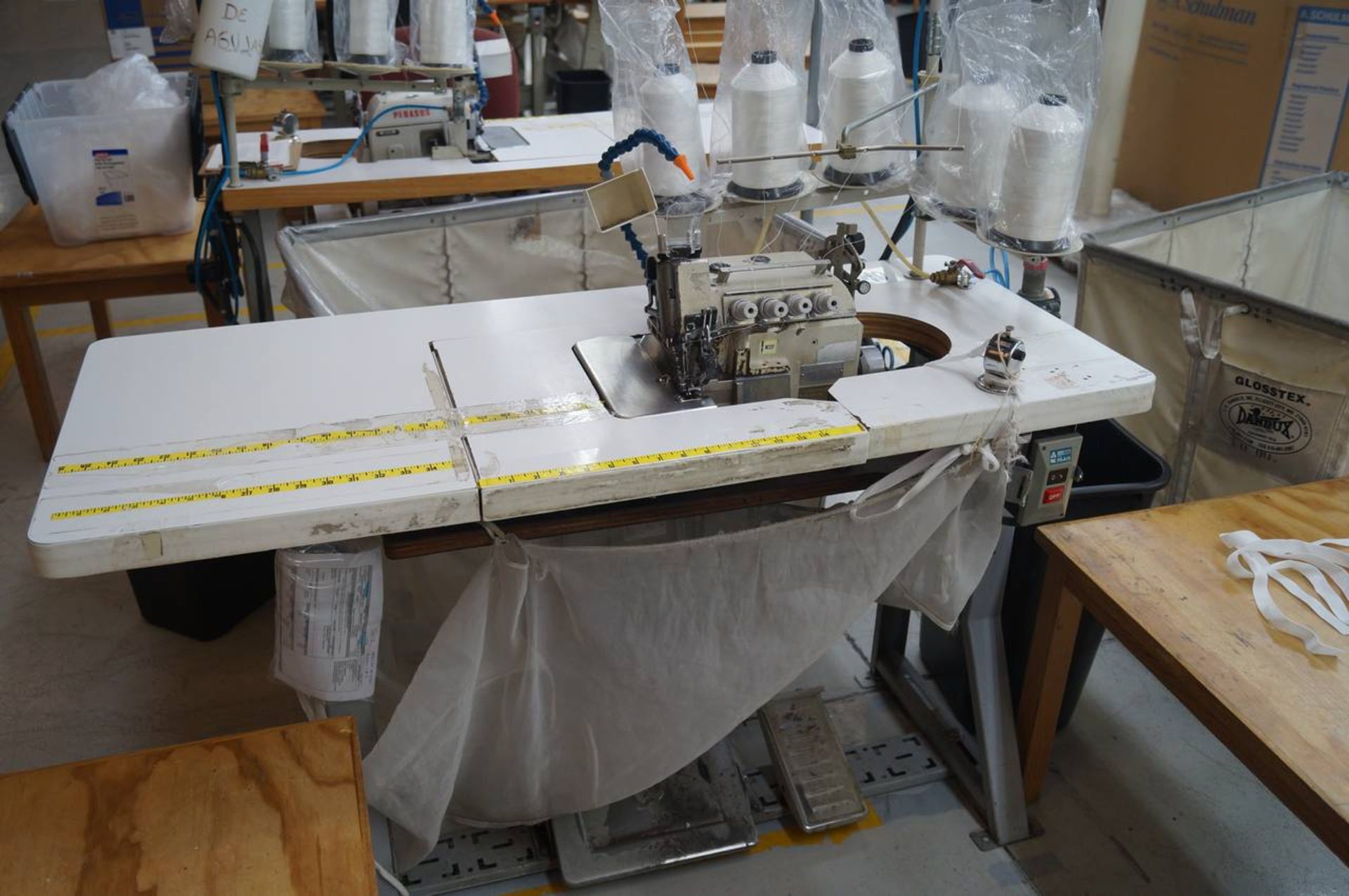 Juki MO-6700 Sewing Machines