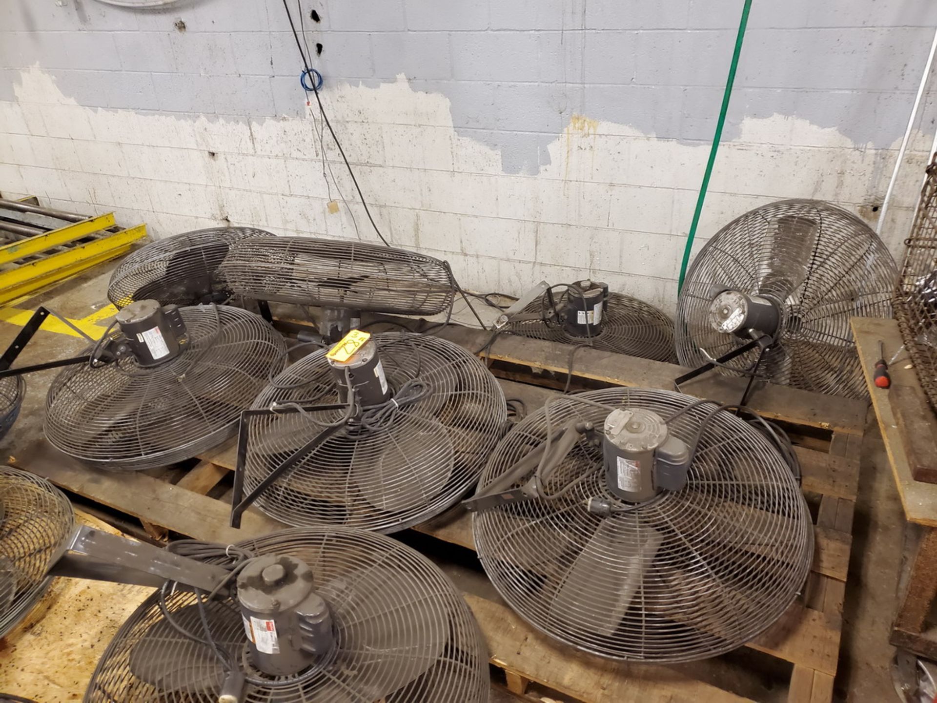 (7) Wall & Column Fans 32"