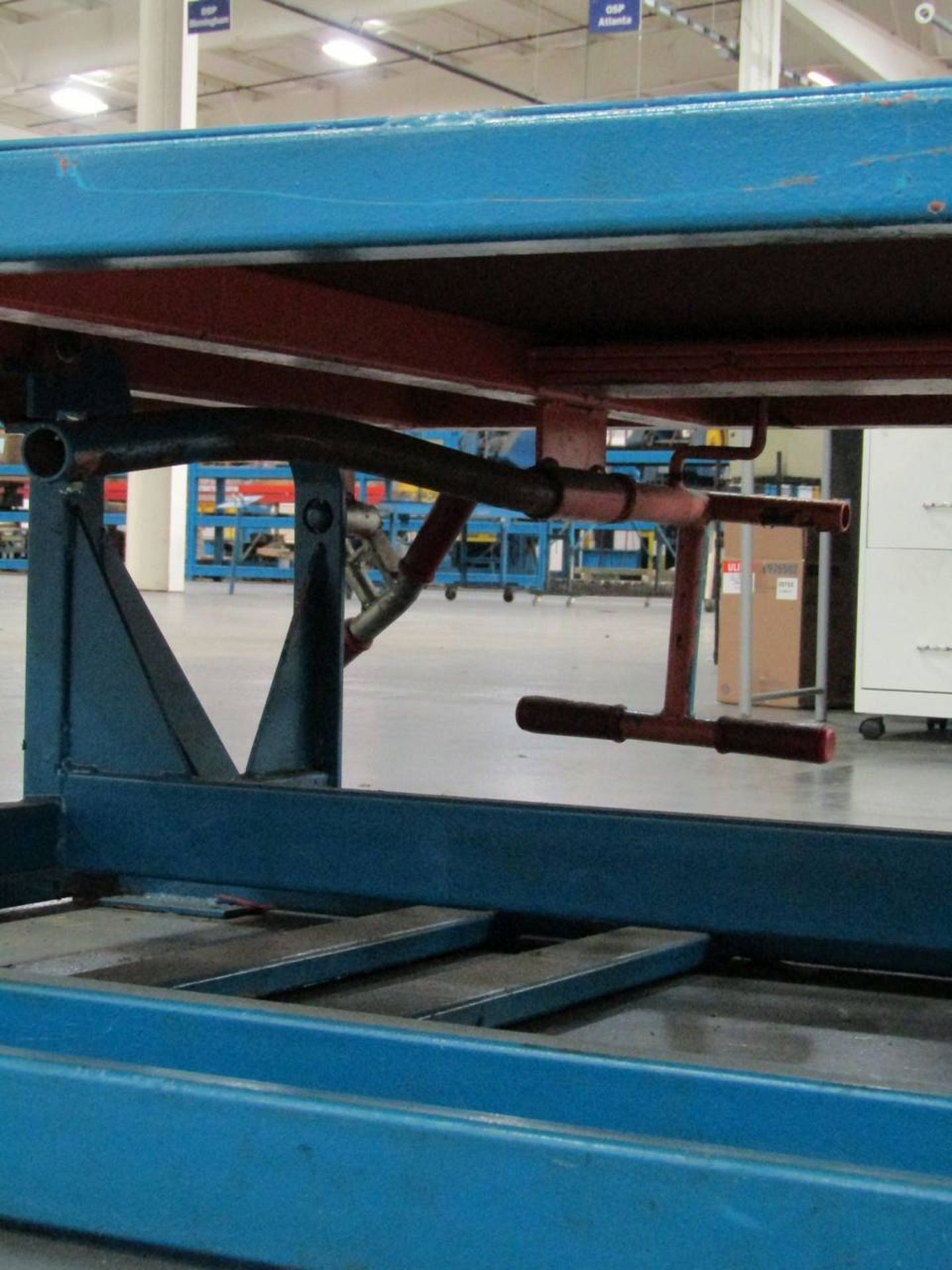Hydraulic Table Lift - Image 2 of 4