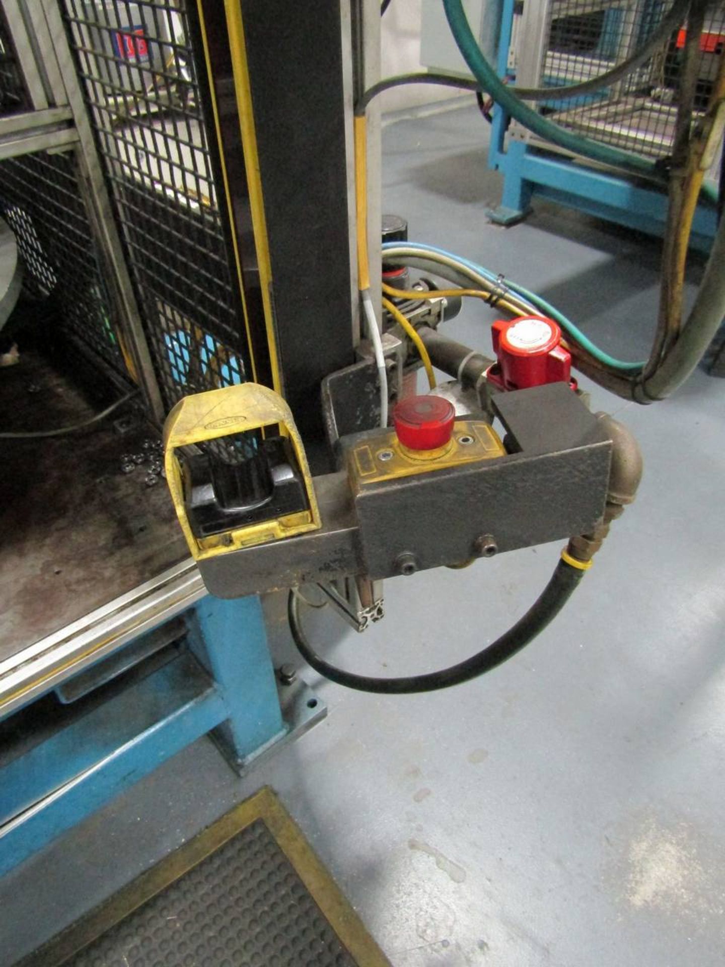 2-Gun Automated Spot Welding Cell - Image 11 of 13