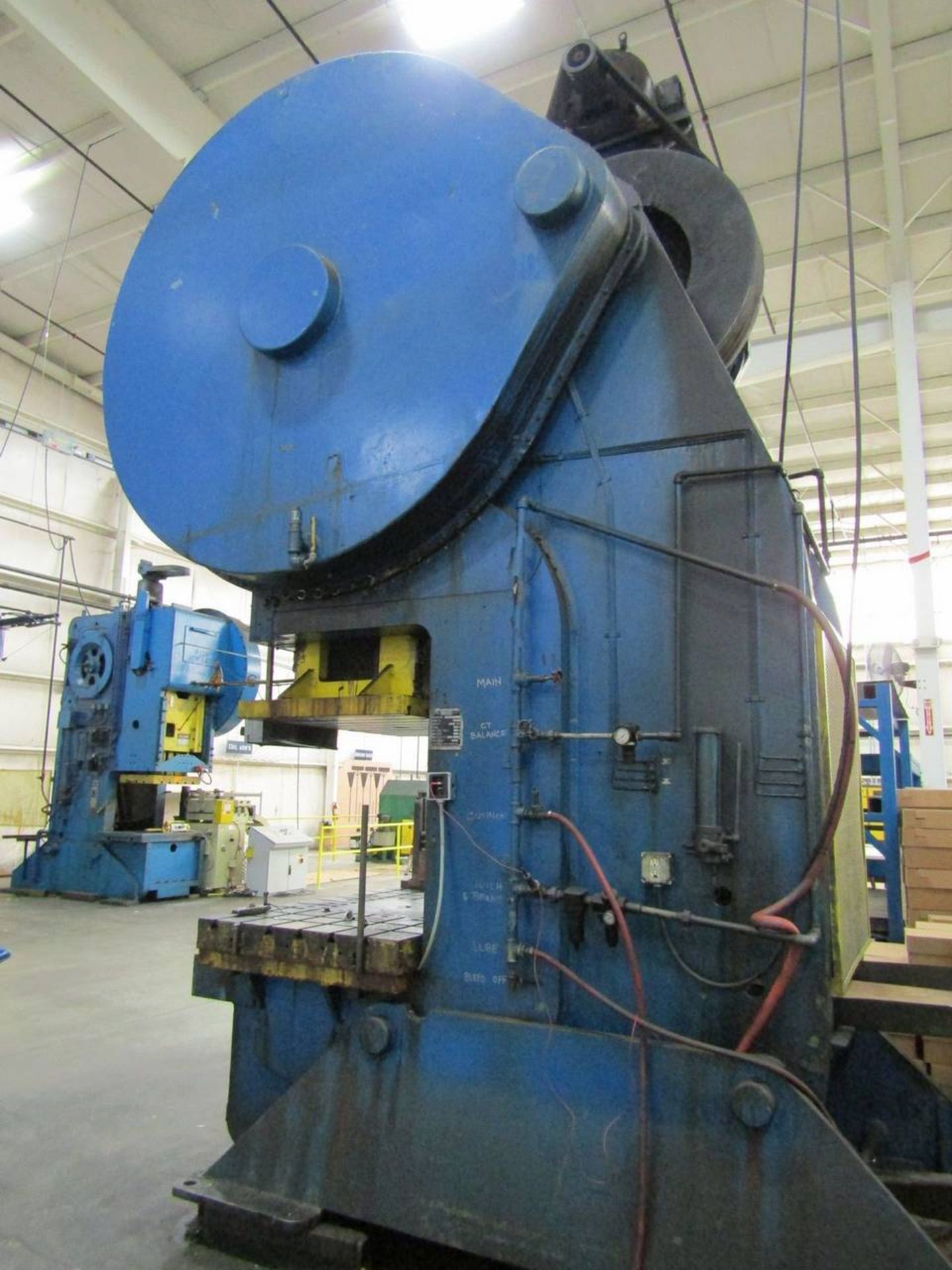 Verson 10-F 215 Ton Gap Frame Press - Image 8 of 10