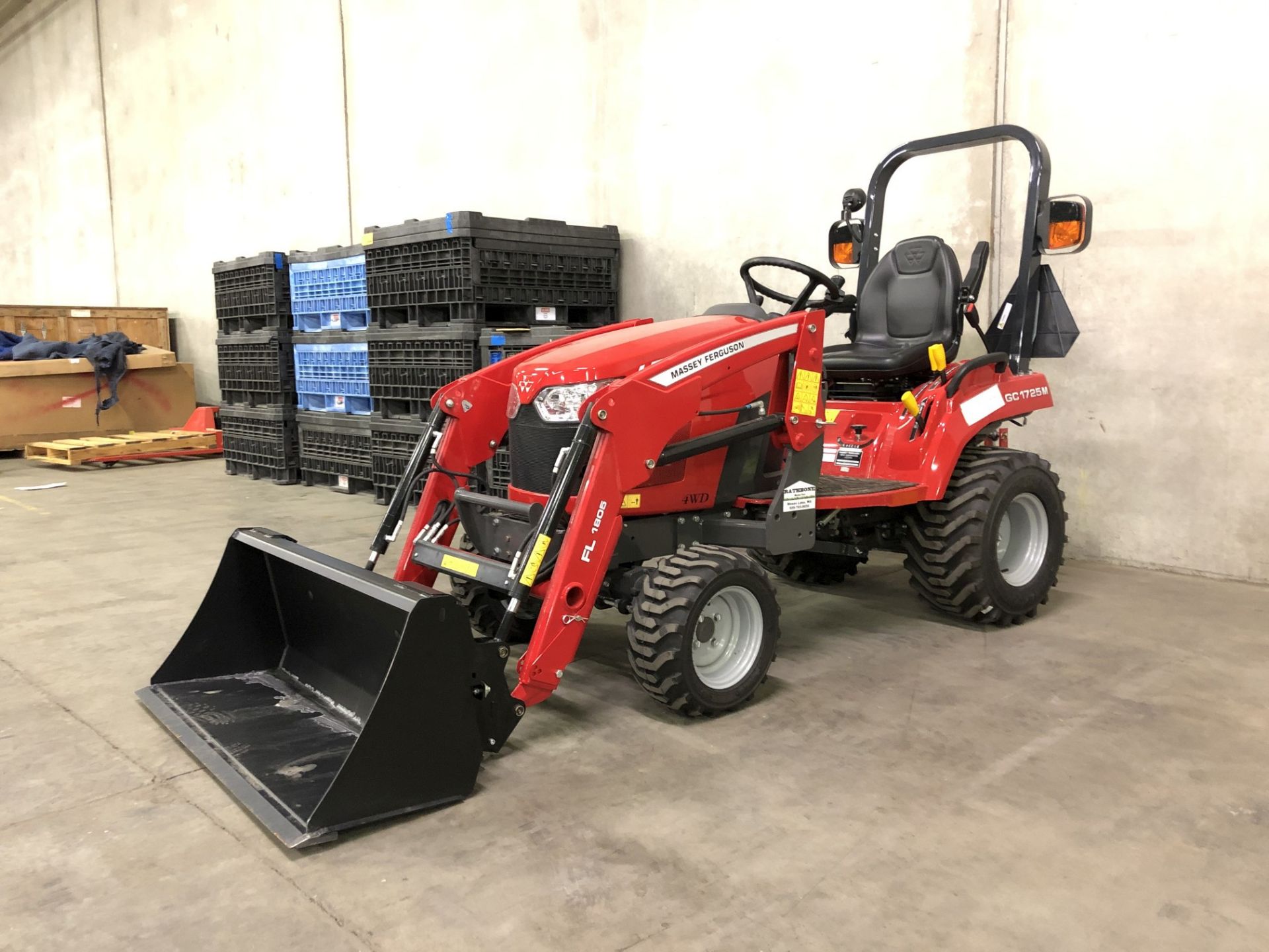 2019 Massey Ferguson GC1725M Tractor w/ Front Loader - Image 3 of 11