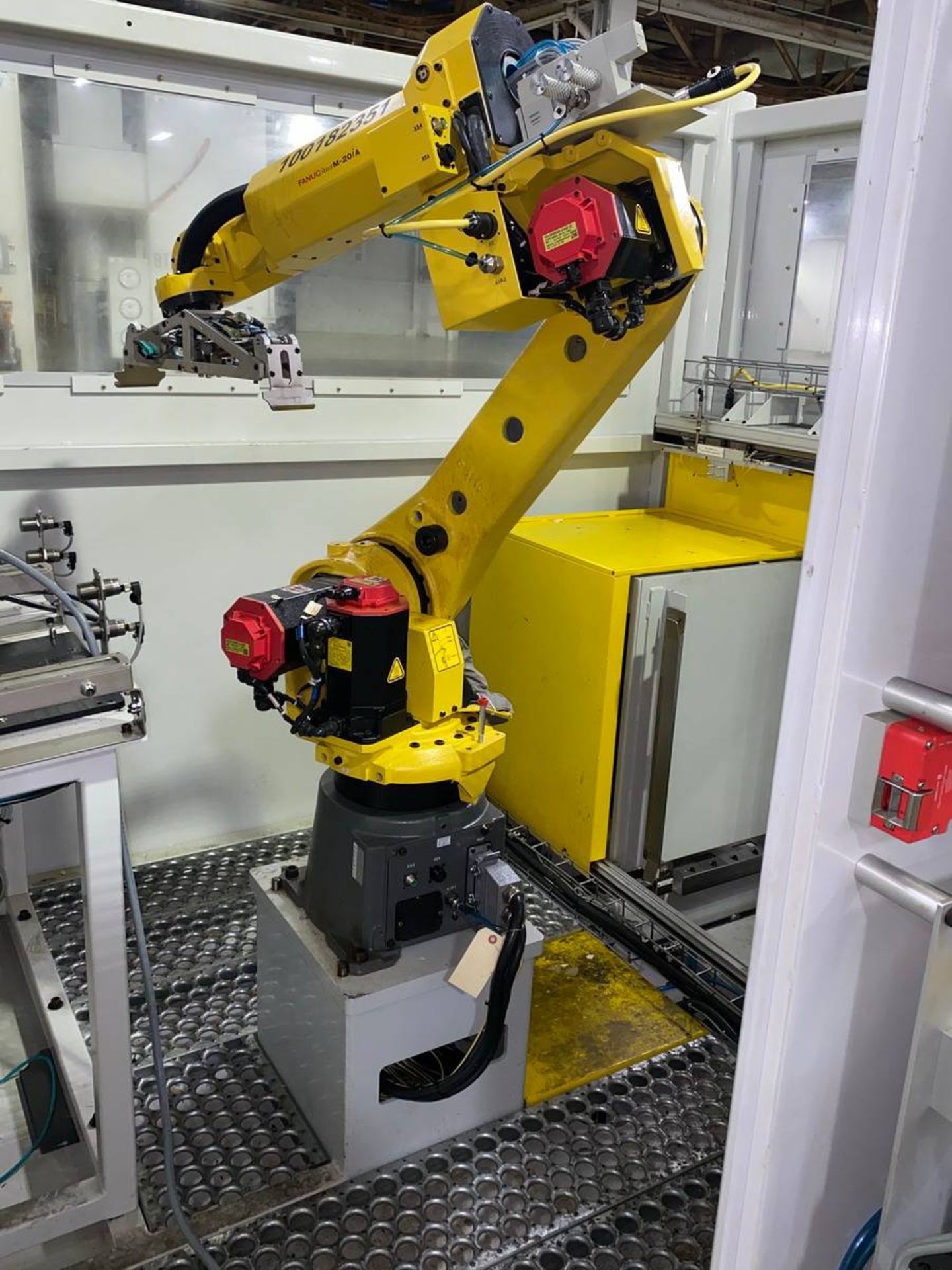 2013 Fanuc M-20ia 6- Axis Robot