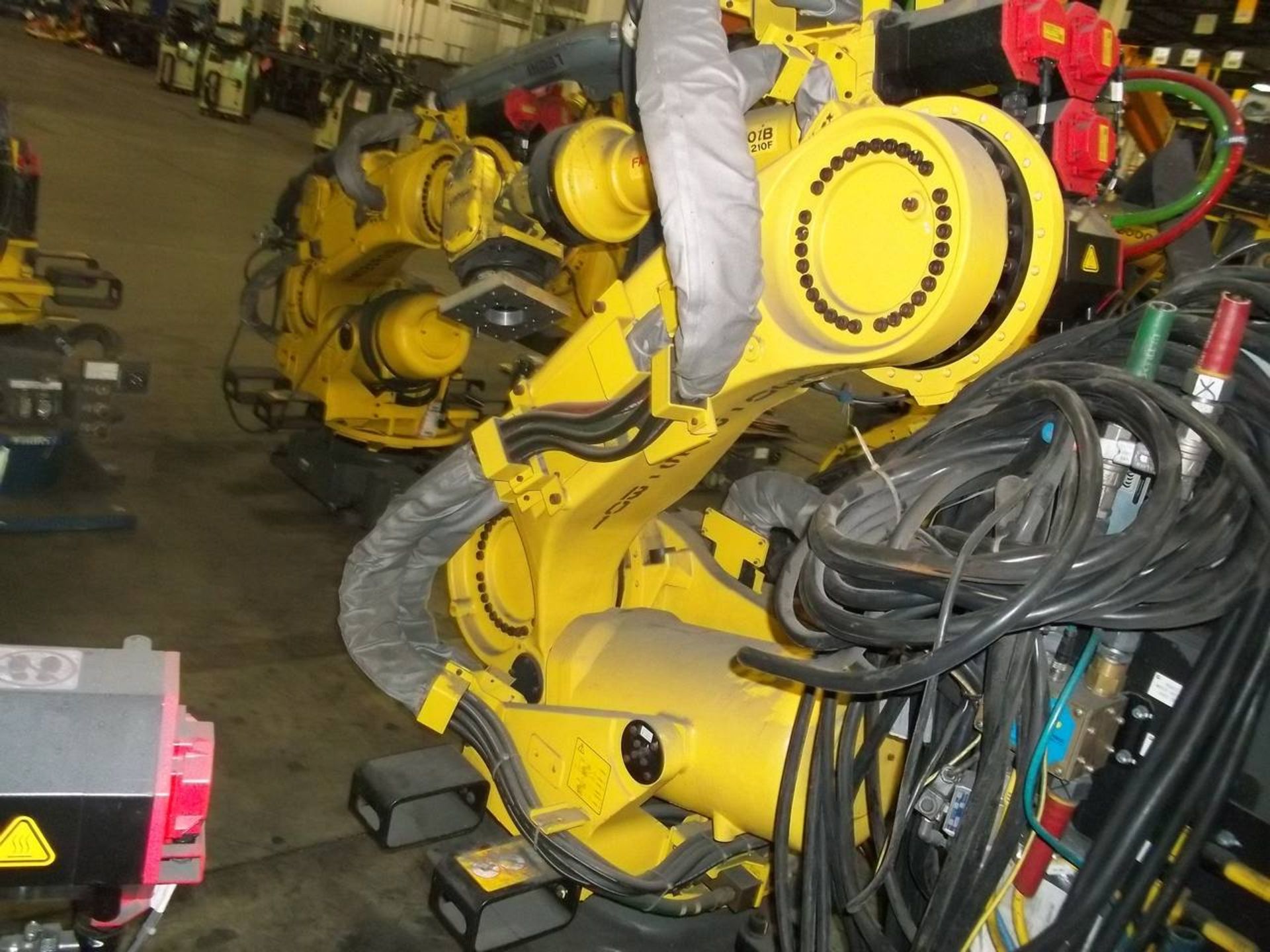 2014 Fanuc R2000ib-210F Robot - Image 2 of 5