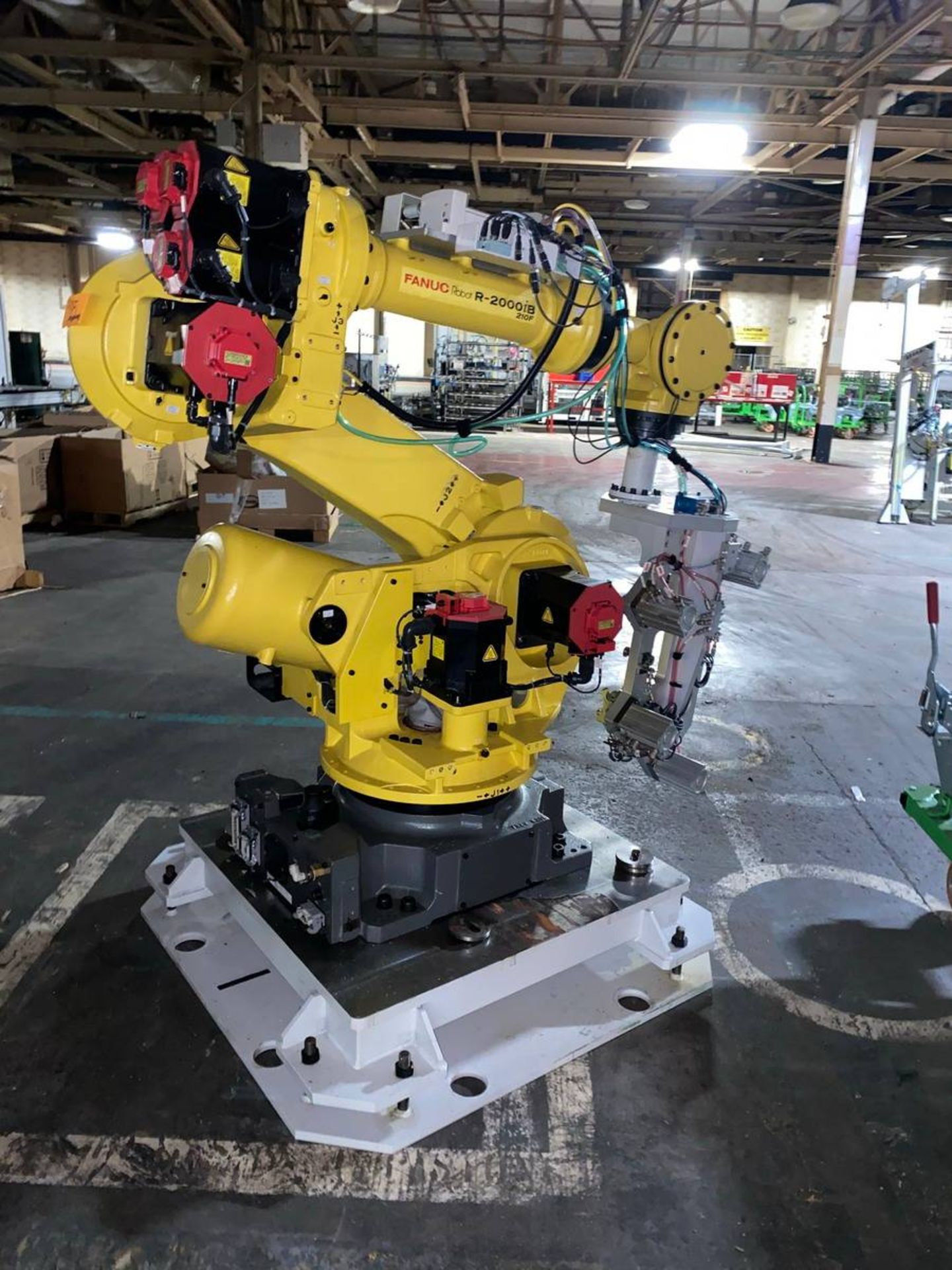 Fanuc R2000ib 6- Axis Robot