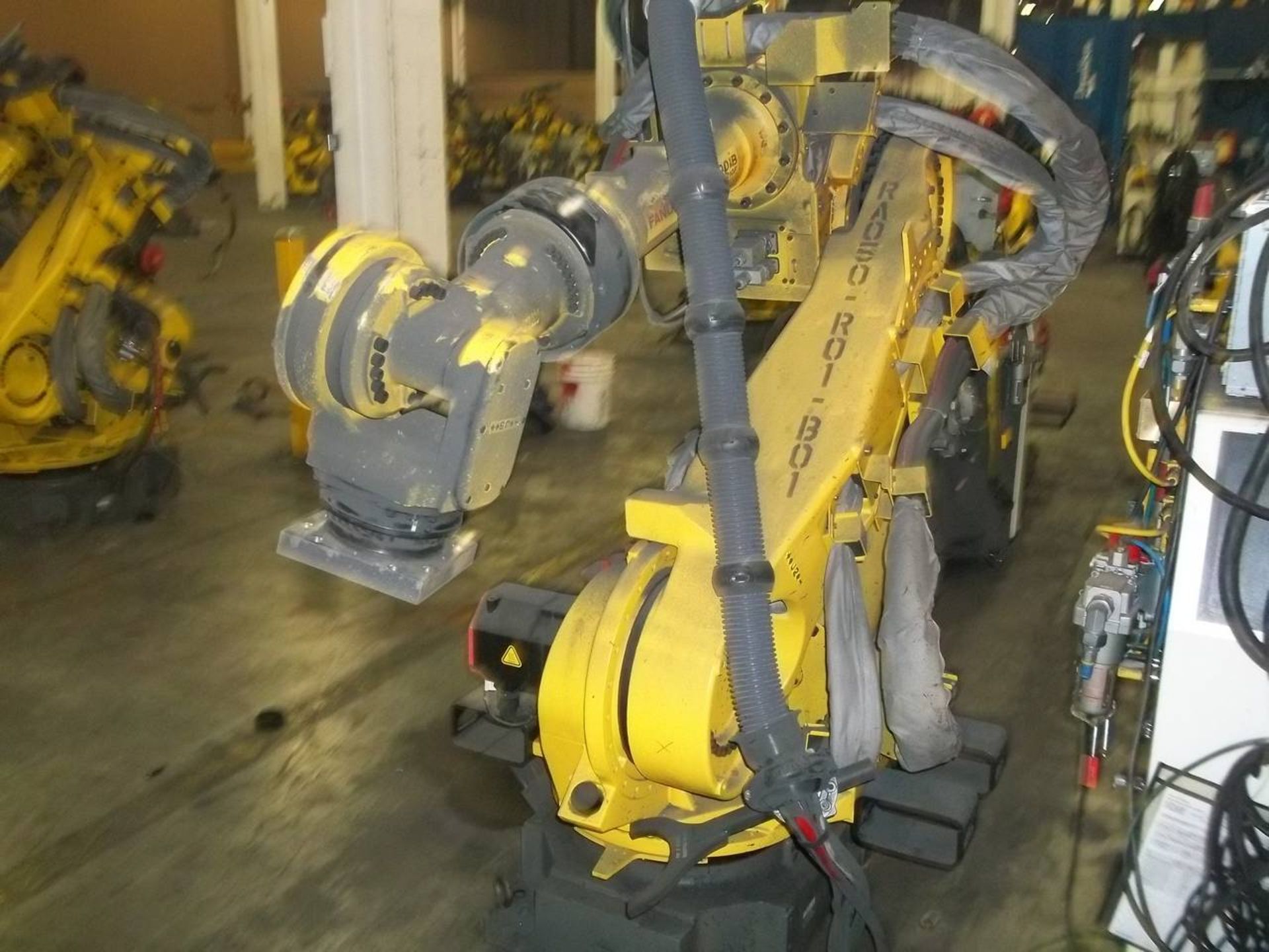 2014 Fanuc R2000ib-210F Robot - Image 2 of 5