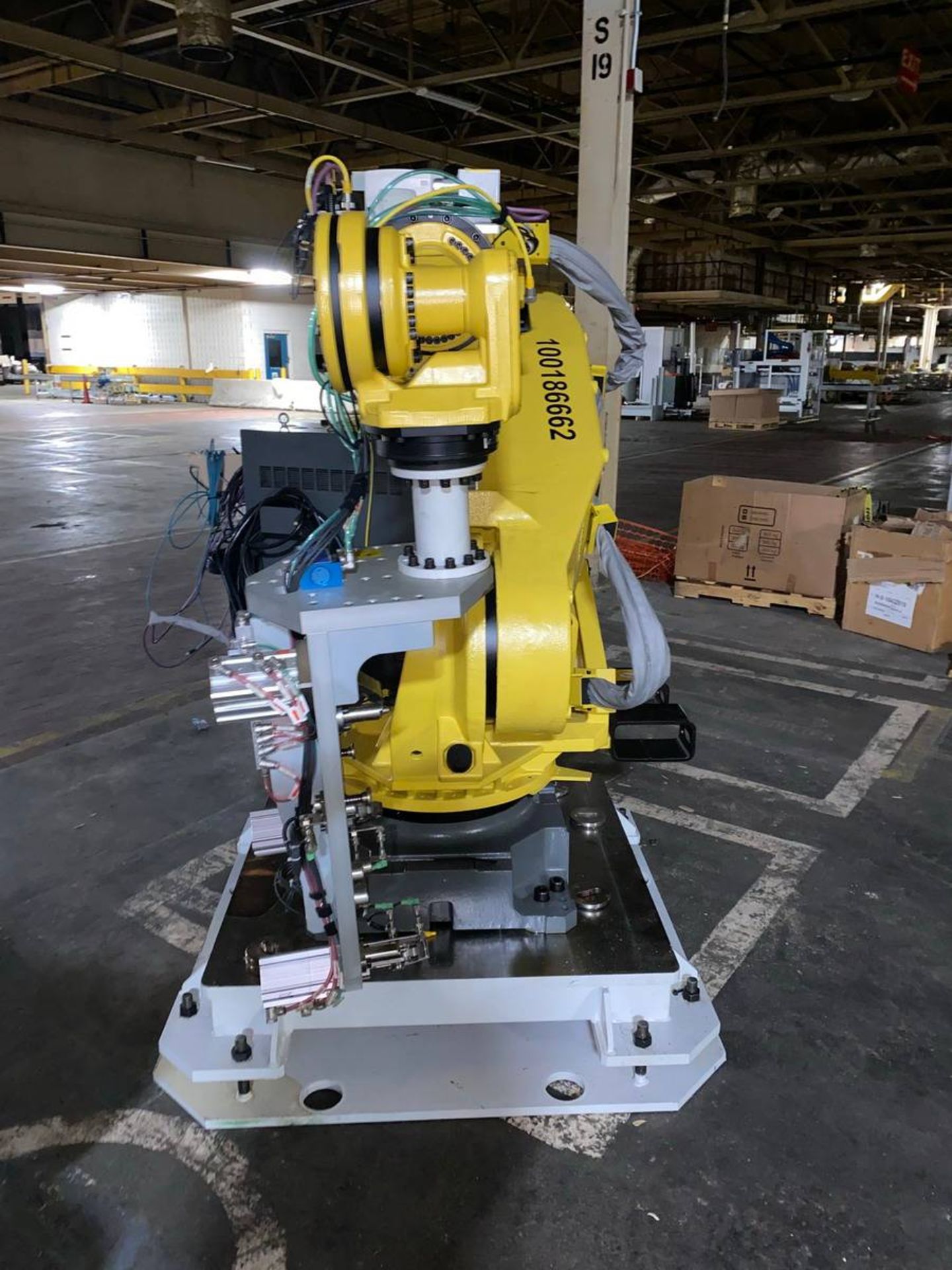 Fanuc R2000ib 6- Axis Robot - Image 2 of 7