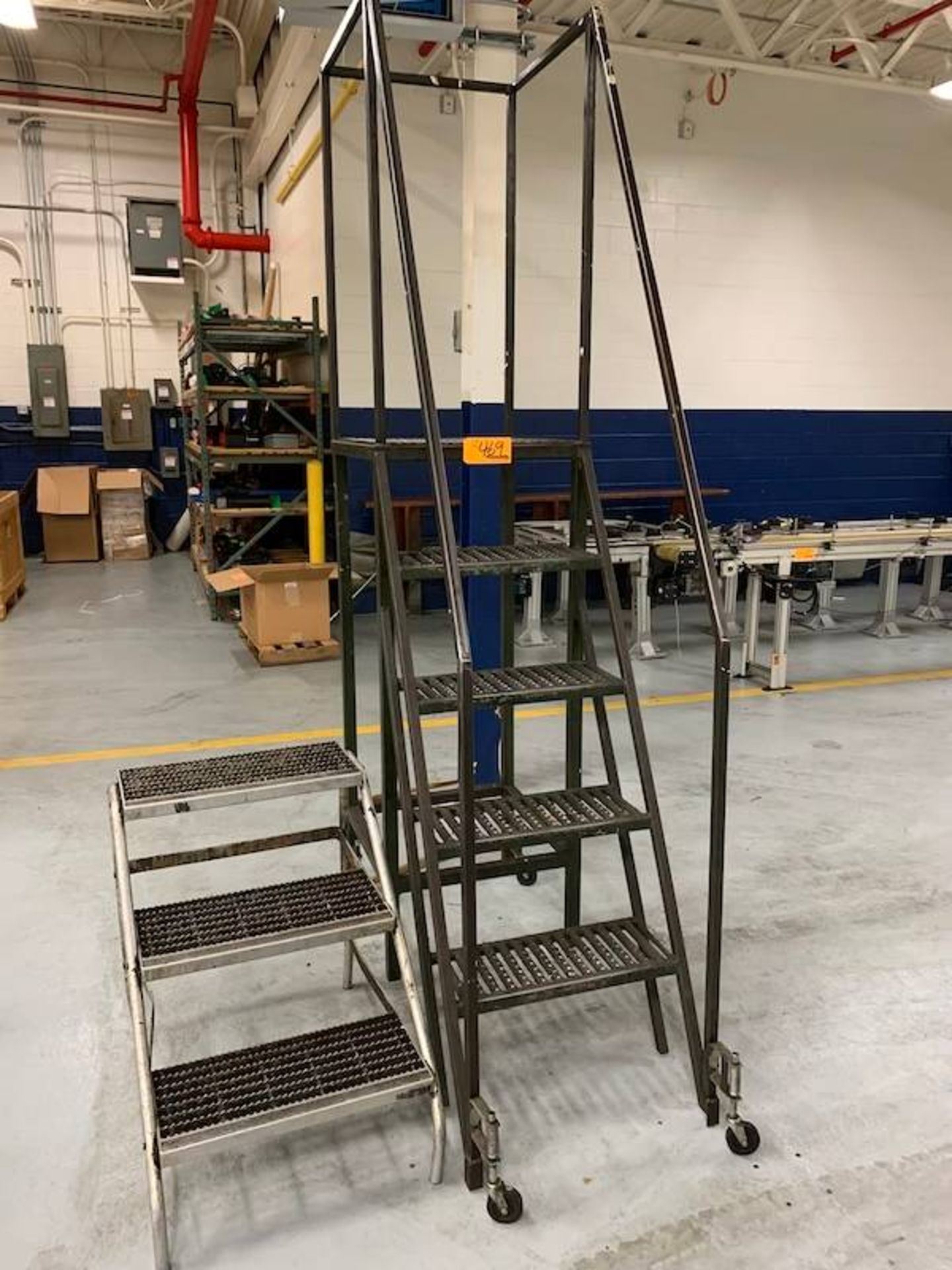 Lot with 5' Portable Staircase and 30" Step Ladder