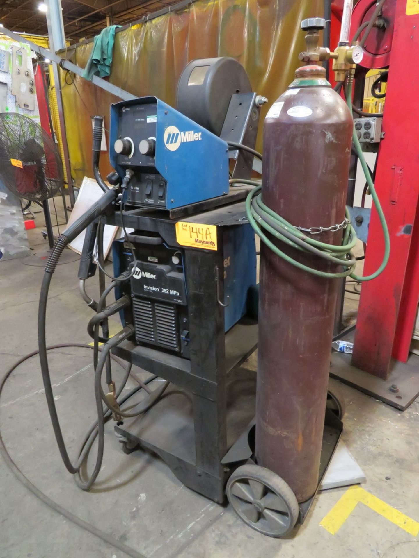 2010 Miller Invision 352MPa Welding Power Source