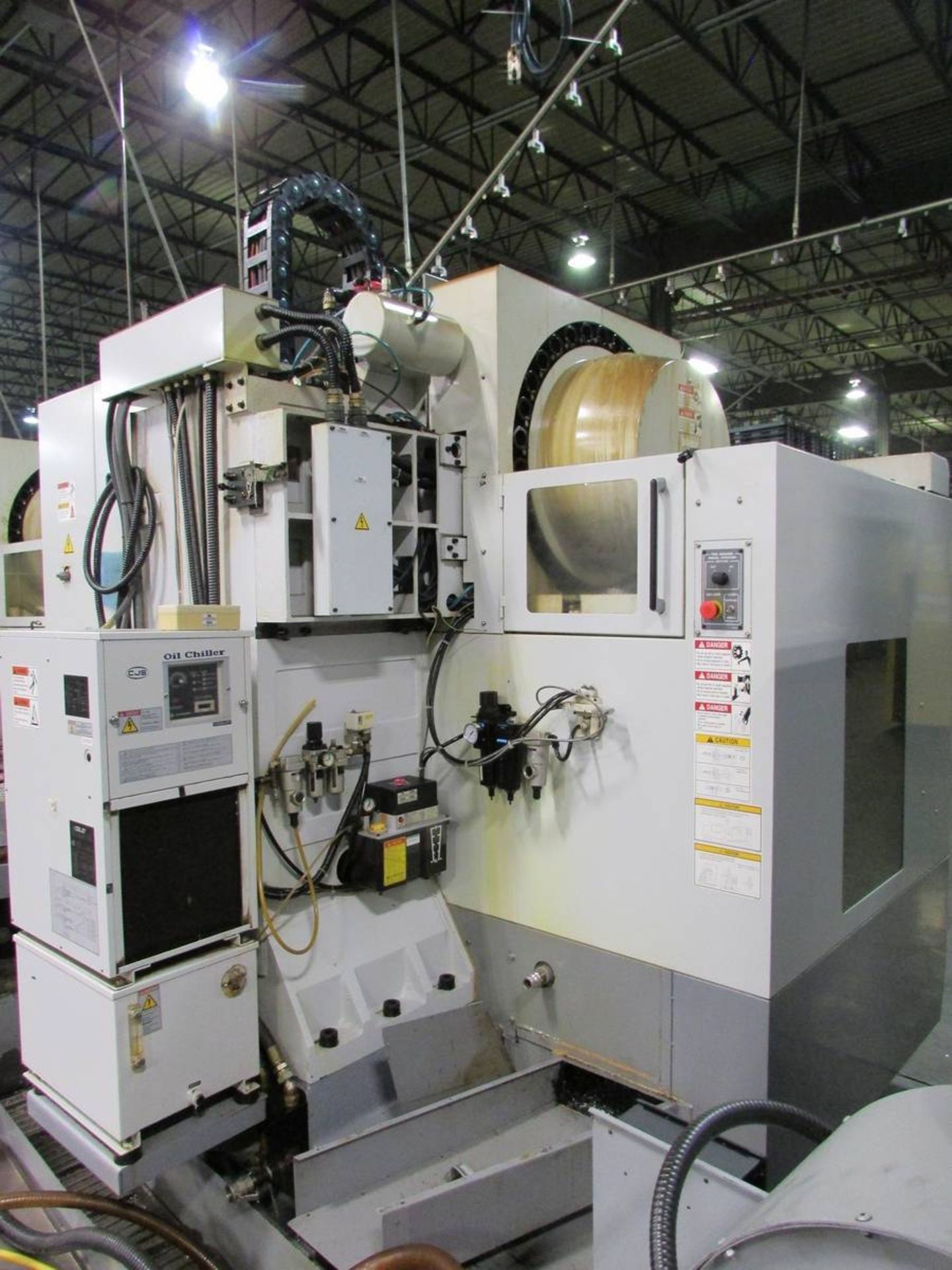 2004 Doosan Mecatec REVO 3020 Vertical 3-Axis CNC Milling Machine - Image 15 of 23