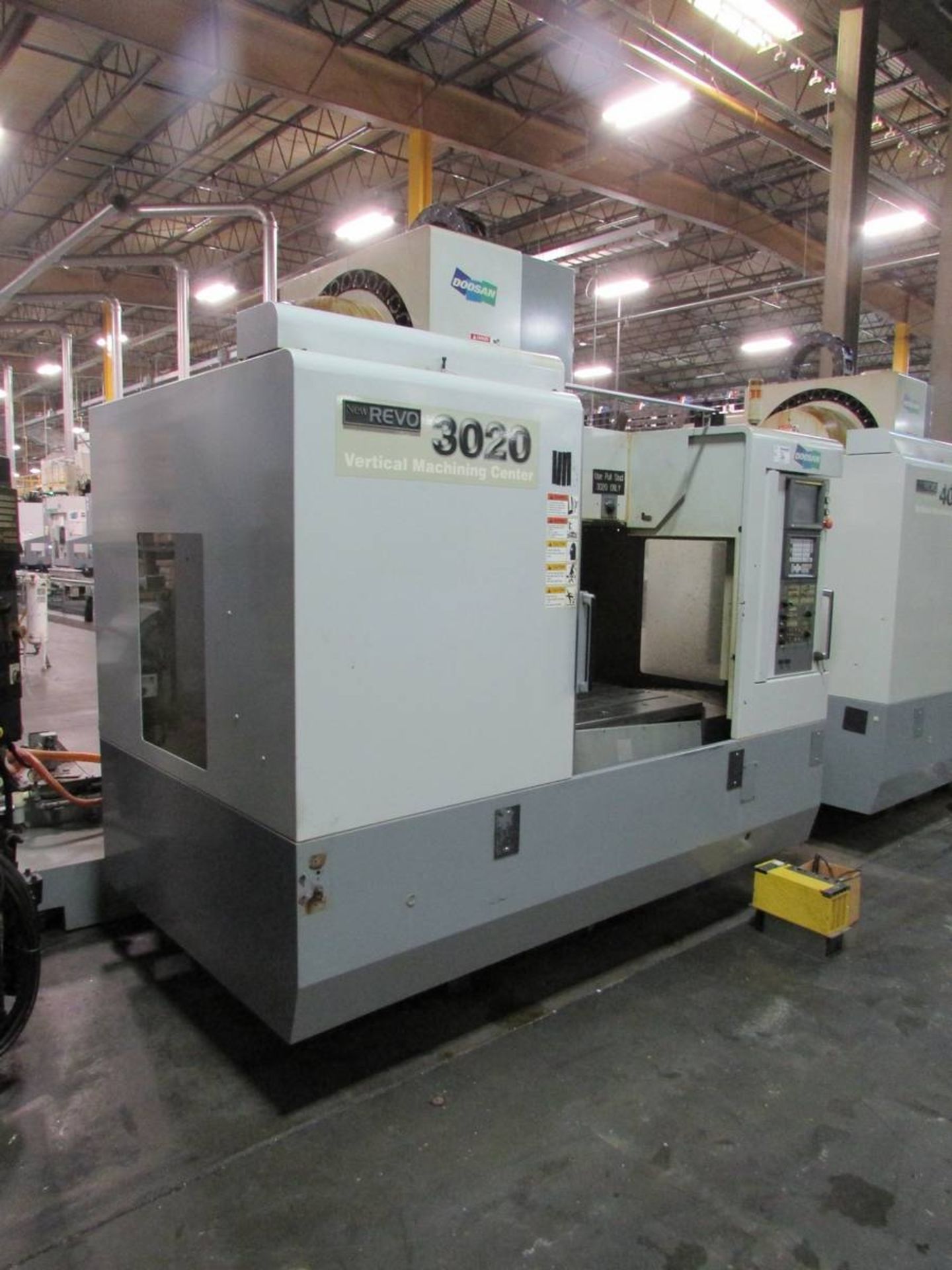 2004 Doosan Mecatec REVO 3020 Vertical 3-Axis CNC Milling Machine