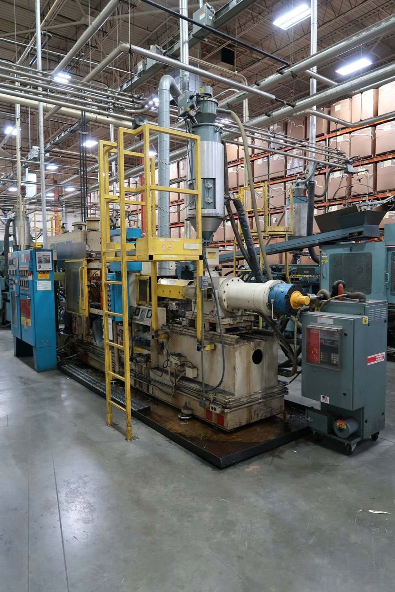 Cincinnati-Milacron 250T 250-Ton Thermo Plastic Injection Molding Press - Image 2 of 46