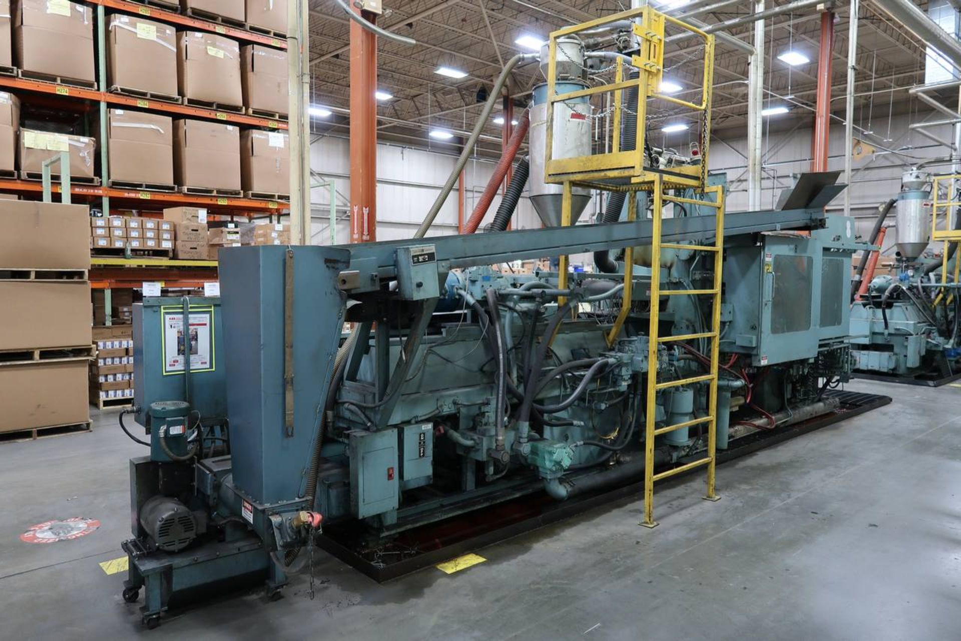 HPM 400-TP-20 400-Ton Thermo Plastic Injection Molding Press - Image 3 of 35