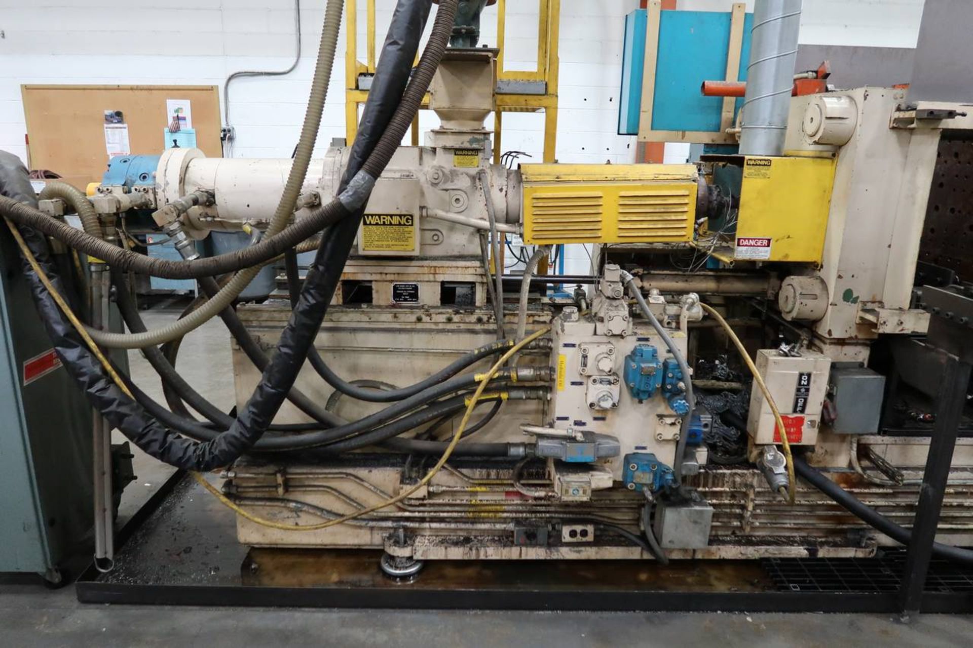 Cincinnati-Milacron 250T 250-Ton Thermo Plastic Injection Molding Press - Image 17 of 46