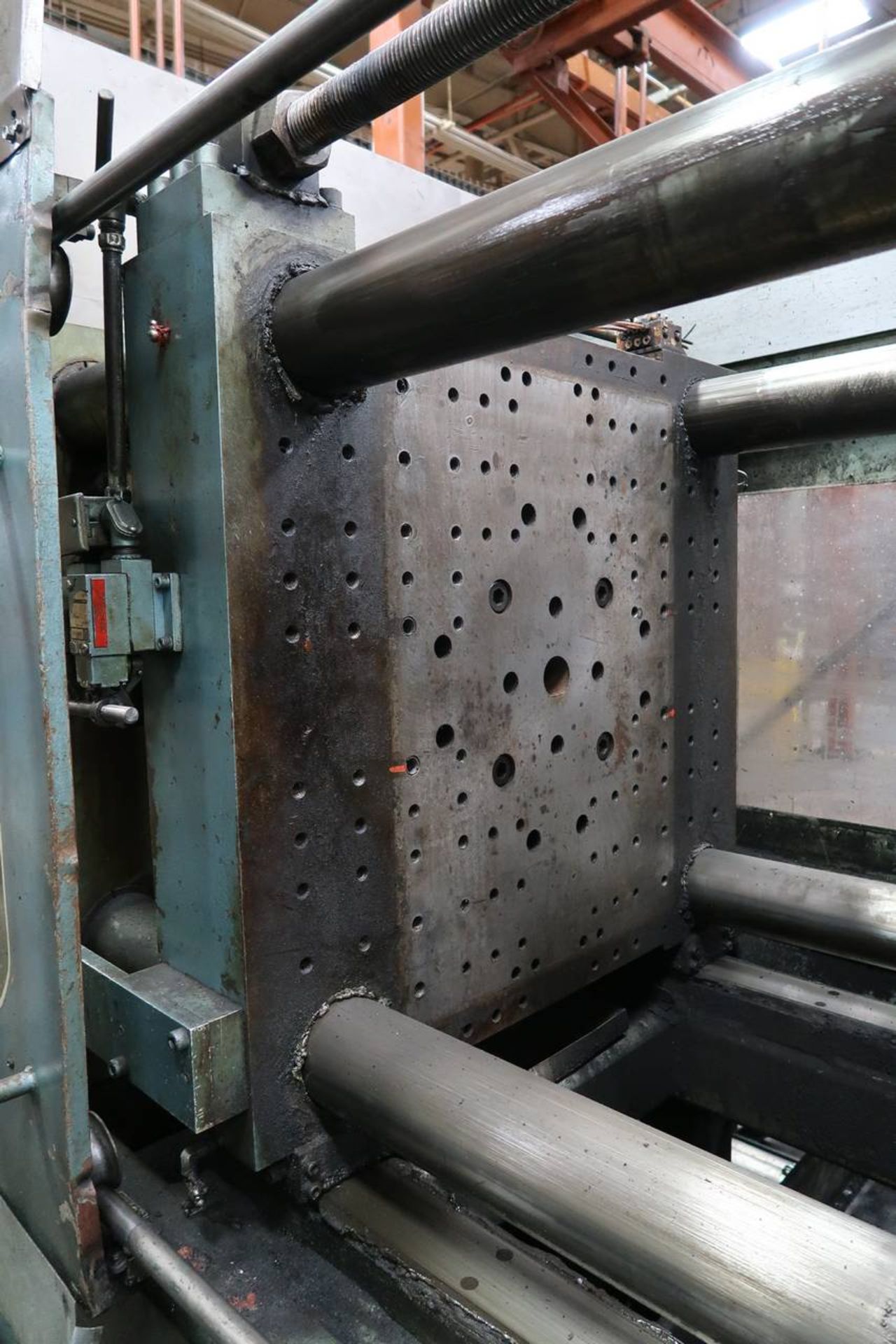 Hull 110300 300-Ton Thermoset Injection Molding Press - Image 7 of 22