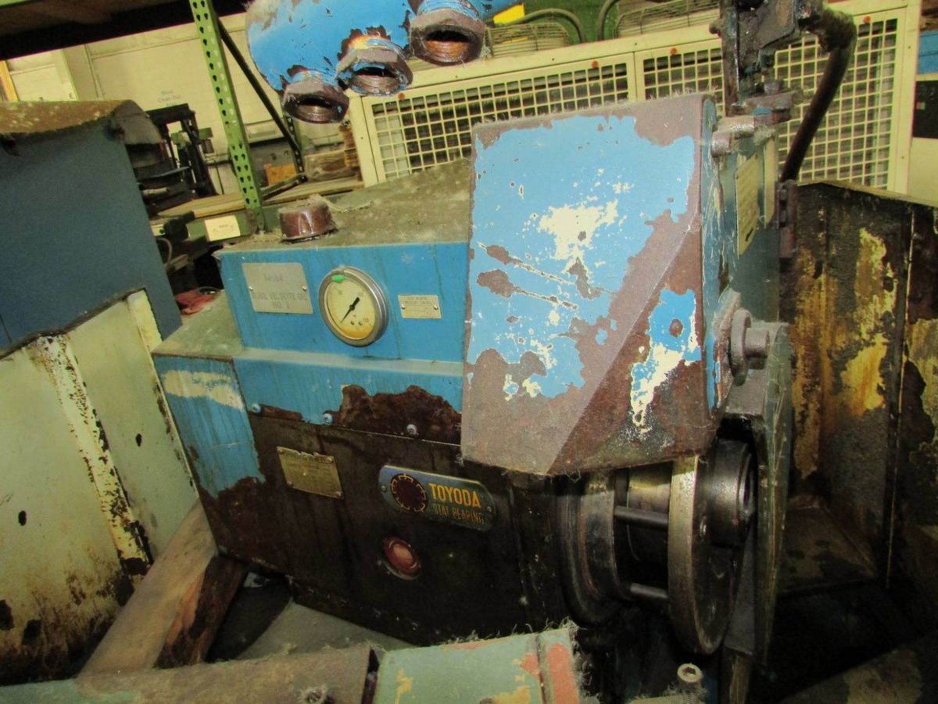 1992 Toyoda Type G00 32x100N CNC OD Cylindrical Grinder - Image 8 of 22