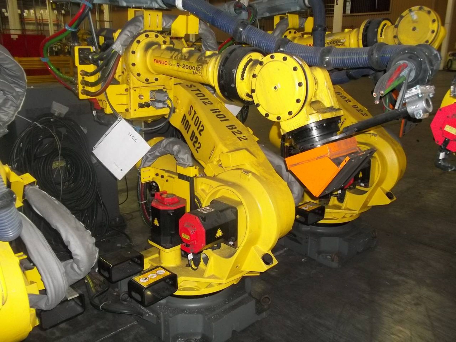 Fanuc R2000ib-250F Robot