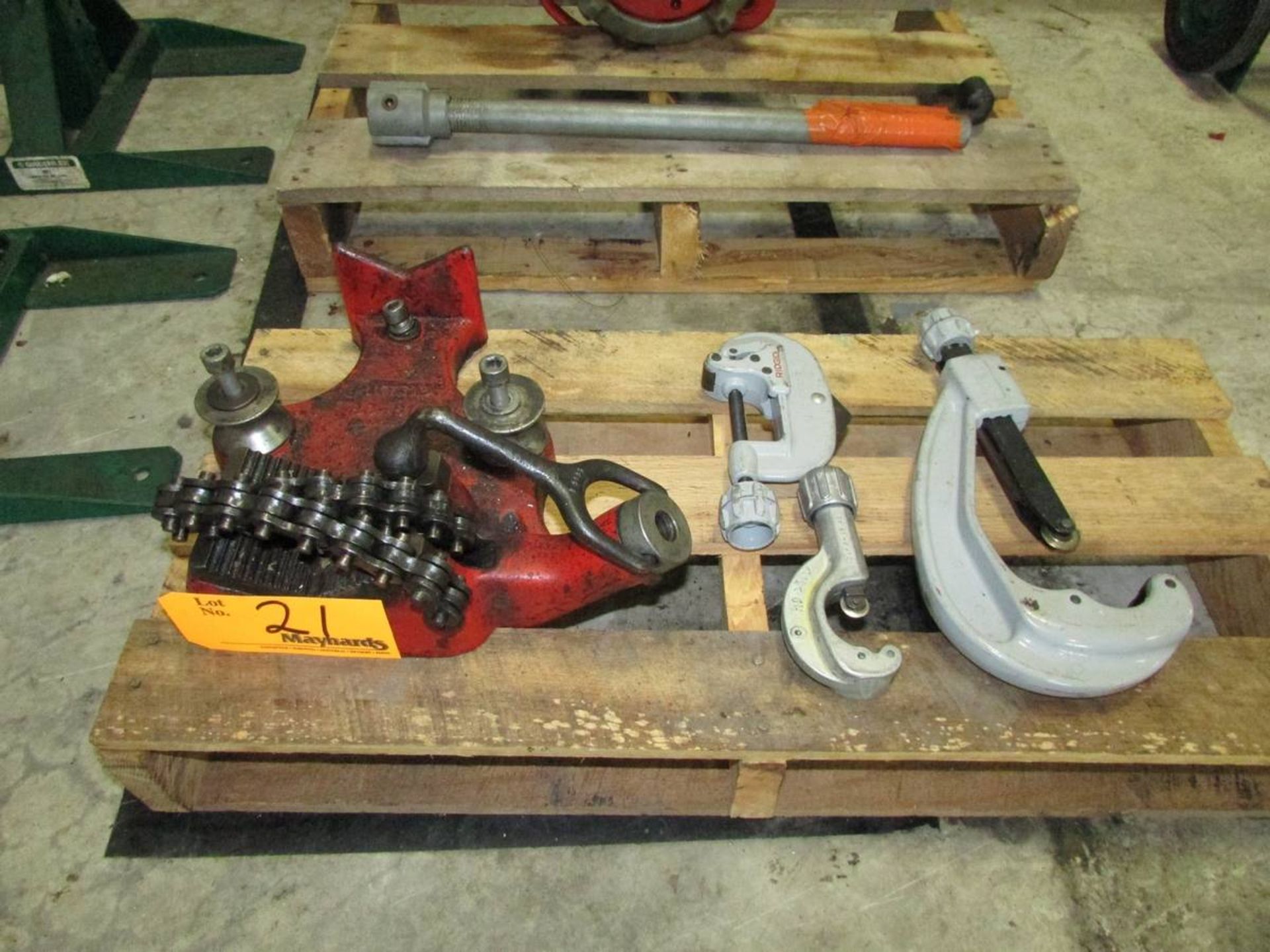 Ridgid No. BC-810 1/2"-8" Pipe Vise