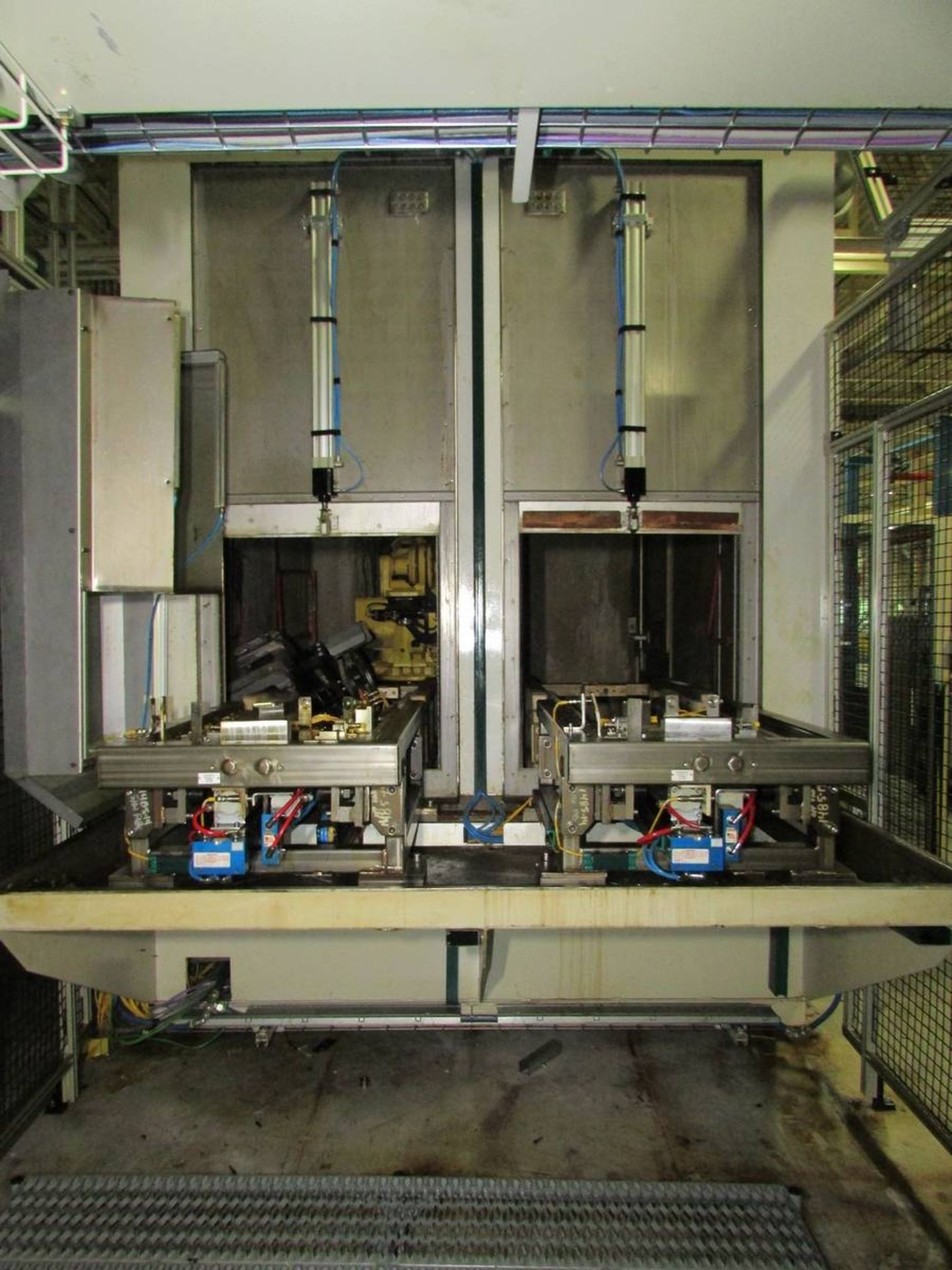 2007 Valiant Robotic Twin Pallet Automatic High-Pressure Parts Deburr and Wash Machine - Image 3 of 33