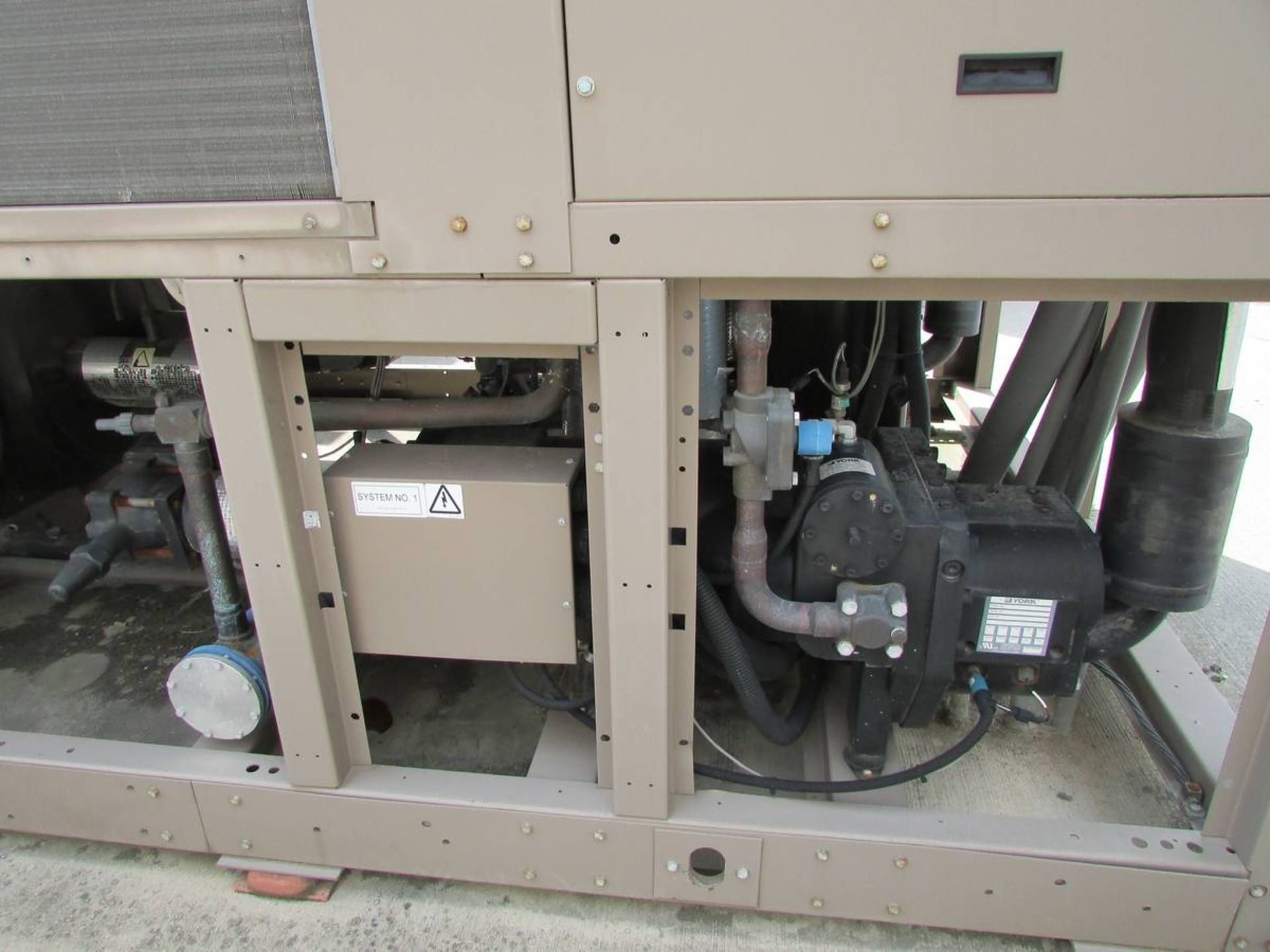 2012 York YCIV0307PA46VABSXT 300 Ton Air Cooled Screw Liquid Chiller - Image 10 of 14