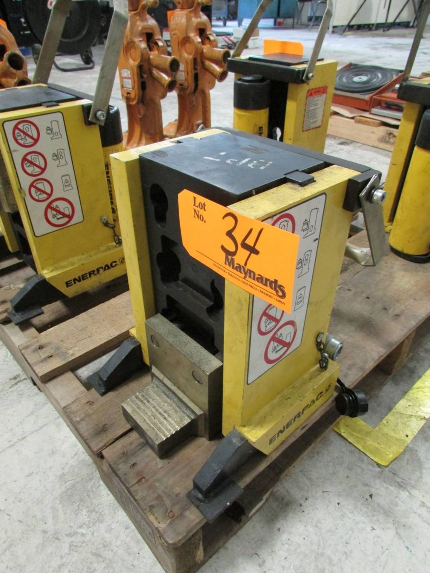 Enerpac SOH23LC 20-Ton Hydraulic Ram Machine Lift Jack