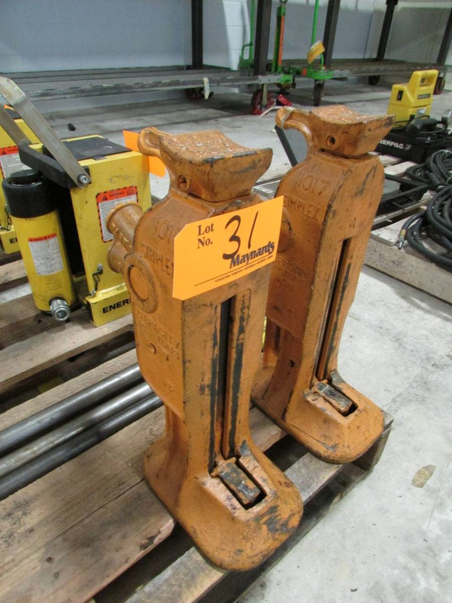 Simplex 1017 (2) 10-Ton Machine Lift Jacks