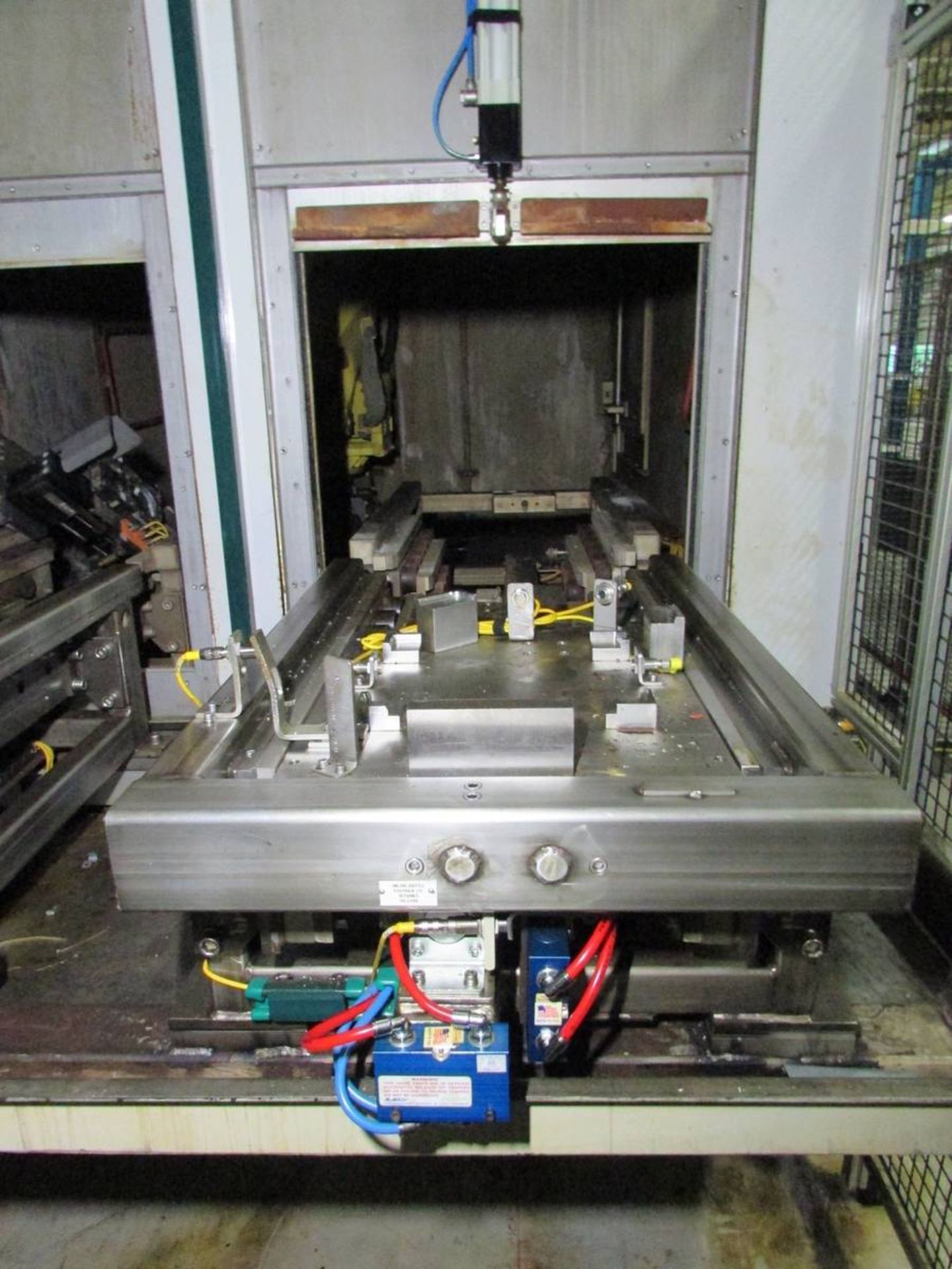 2007 Valiant Robotic Twin Pallet Automatic High-Pressure Parts Deburr and Wash Machine - Image 5 of 33