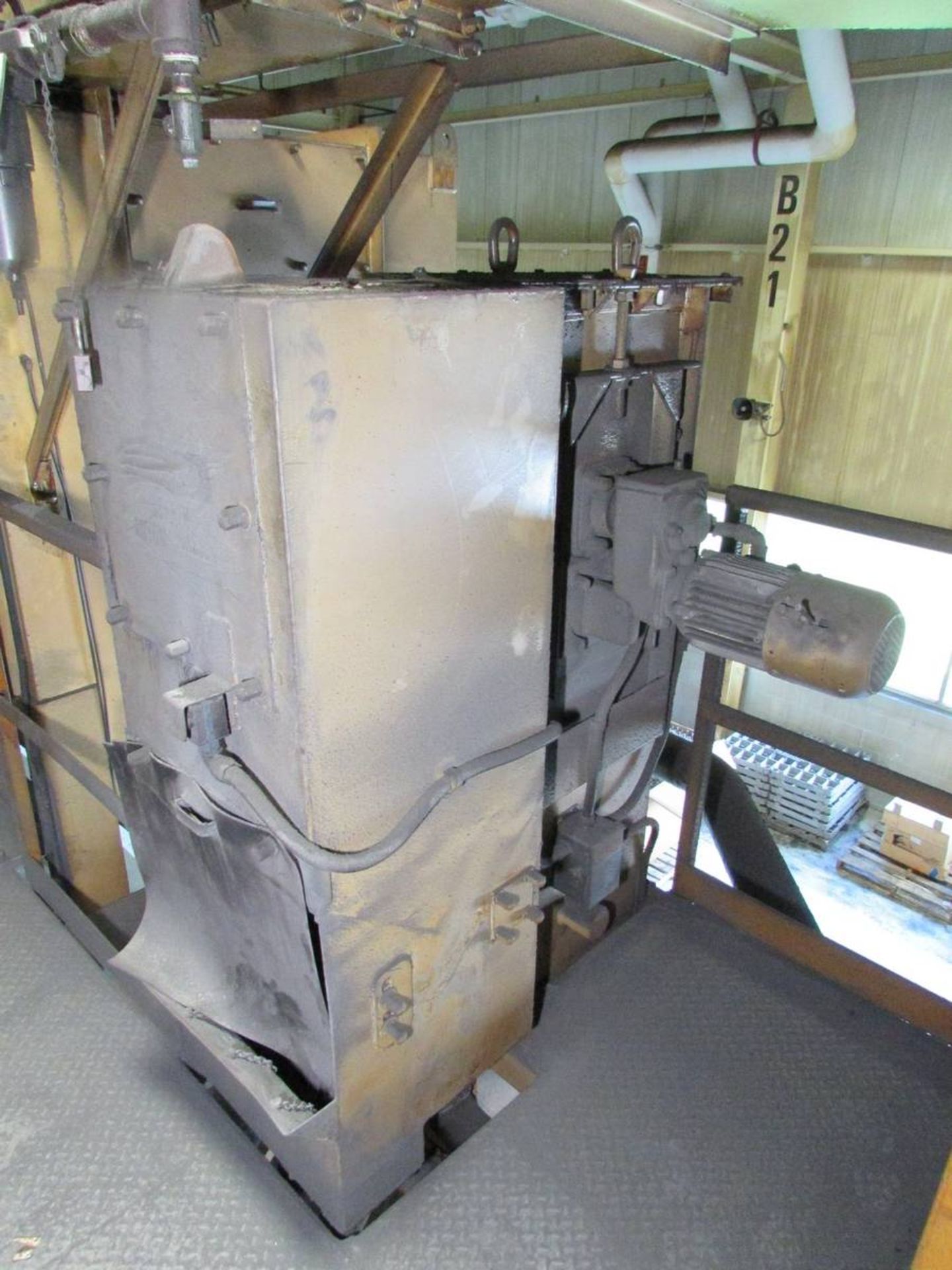 2000 USF Surface Preparation Group DE0001AQ 4-Wheel Tru-Blast Rotary Mesh Table Wheelabrator - Image 15 of 19