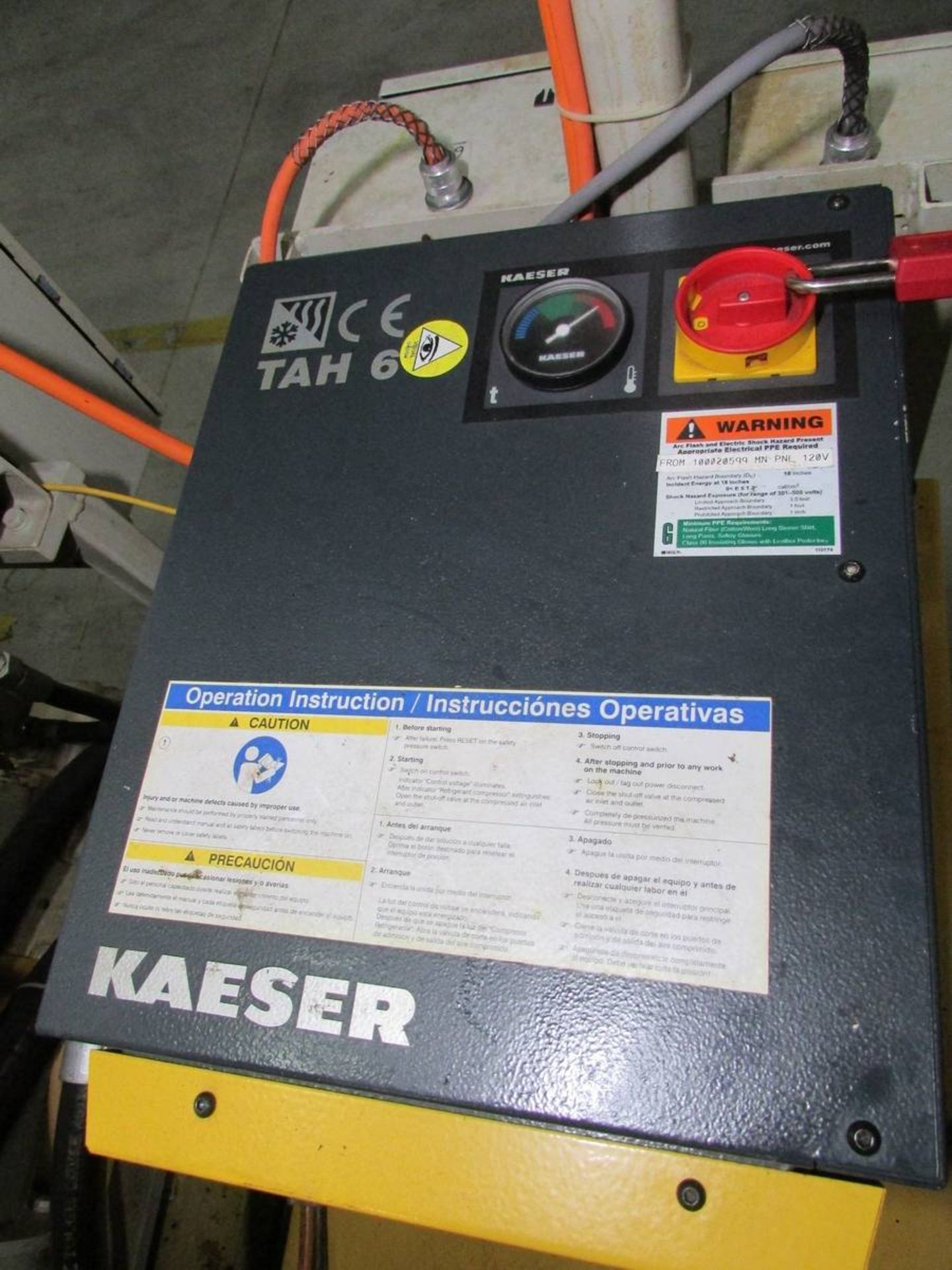 2006 Kaeser SM8 7.5HP Horizontal Tank Mounted Compressor/ Air Dryer Combo - Image 11 of 15