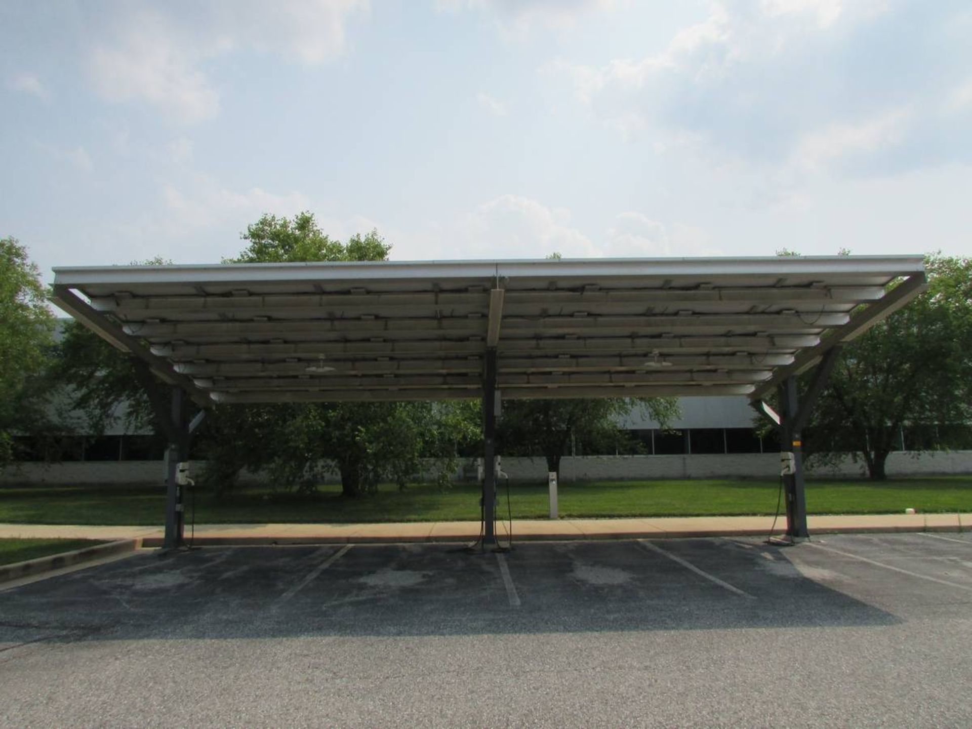 2010 Standard Solar 9.87kW Photovoltaic EV Car Charging Carport - Image 2 of 17