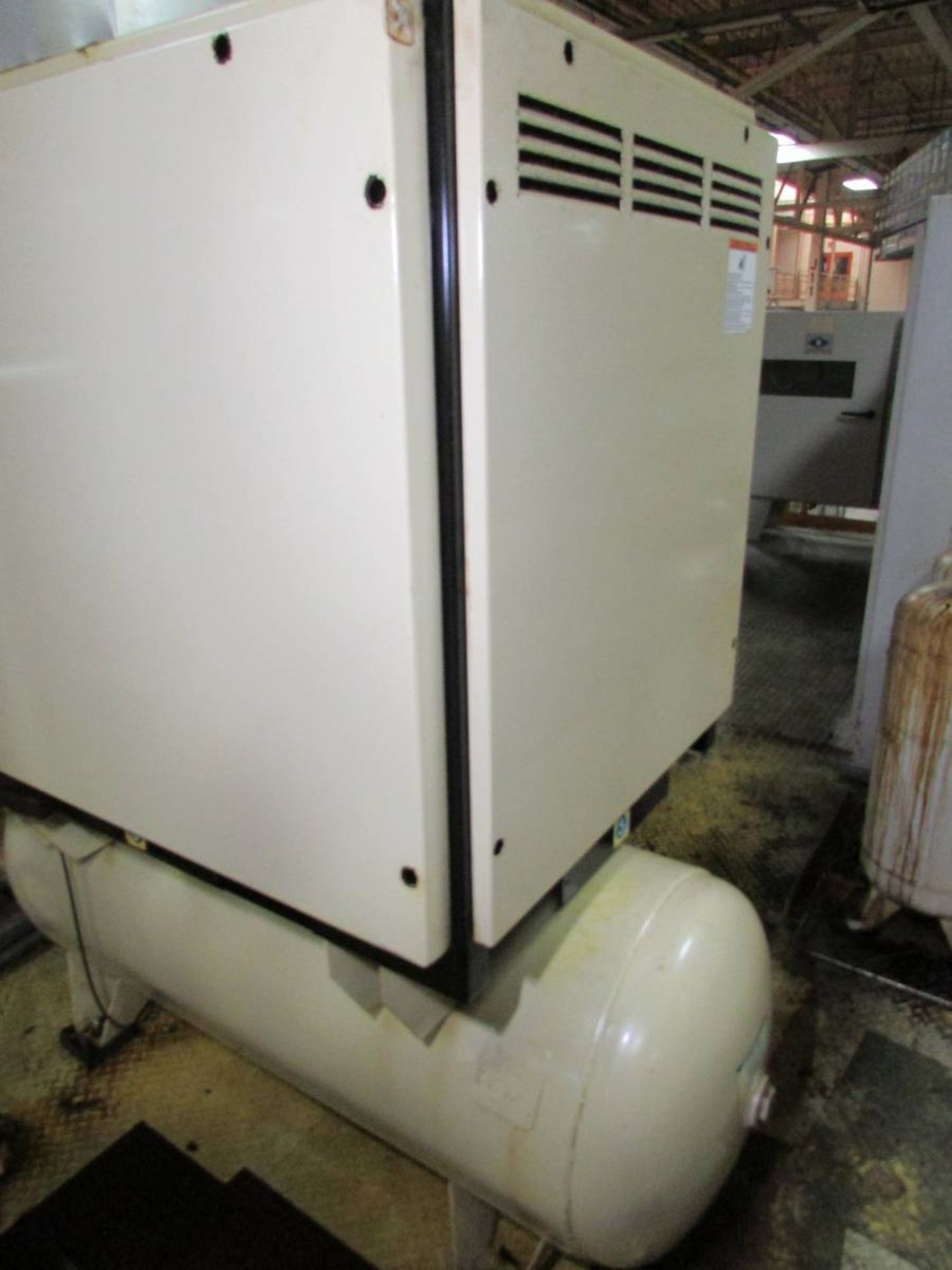 2003 Ingersoll Rand PKG SSR UP6-20-200 20HP Horizontal Tank Mounted Compressor/ Air Dryer Combo - Image 3 of 12